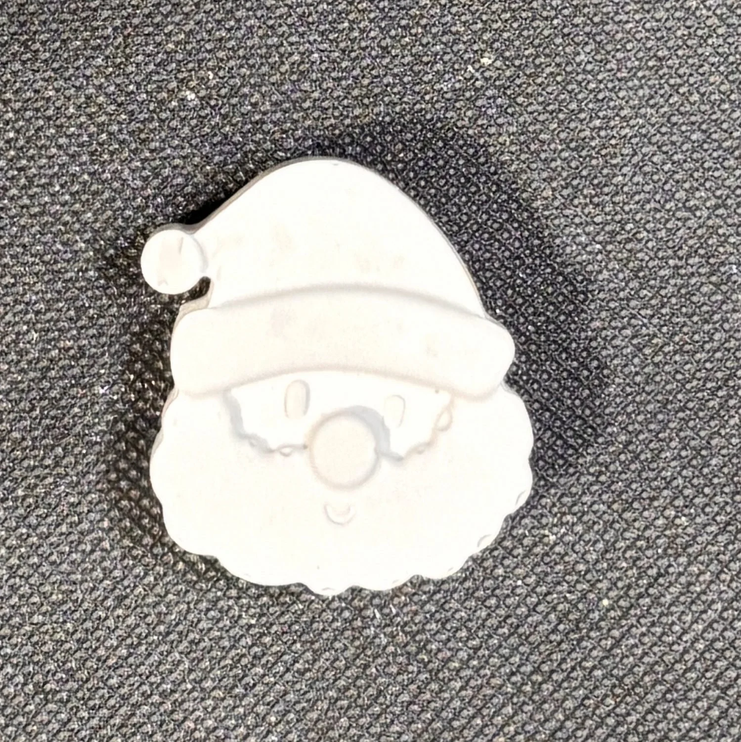 Figura de yeso de Santa Claus para pintar. Medidas: 4 × 3,5 cm.