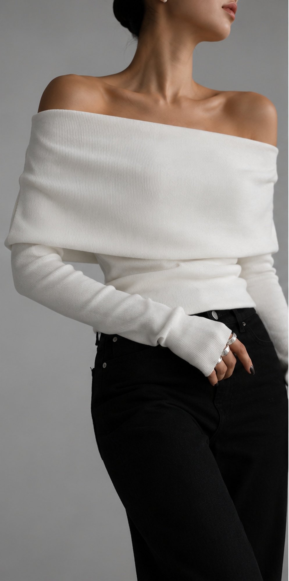 white_offshoulder_sweater_01.jpg