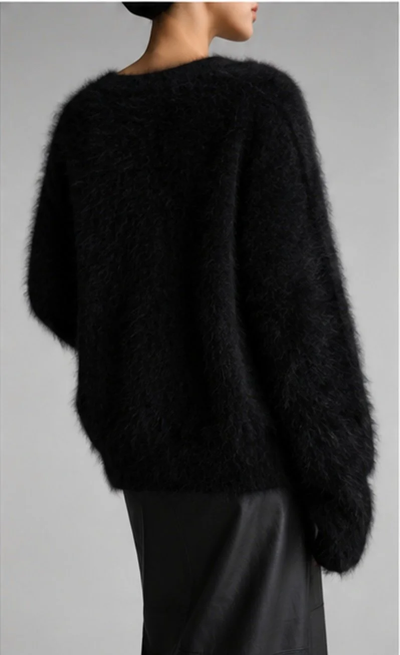 black_cardigan_04.jpg