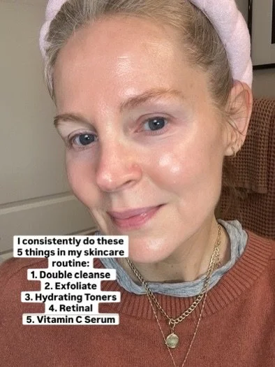 This picture is after I double cleansed and then exfoliated with the @innbeautyproject exfoliating pads! That&rsquo;s all, no toners and no serums or creams yet. 

What a superior product! I am always so impressed with @innbeautyproject products. Exq