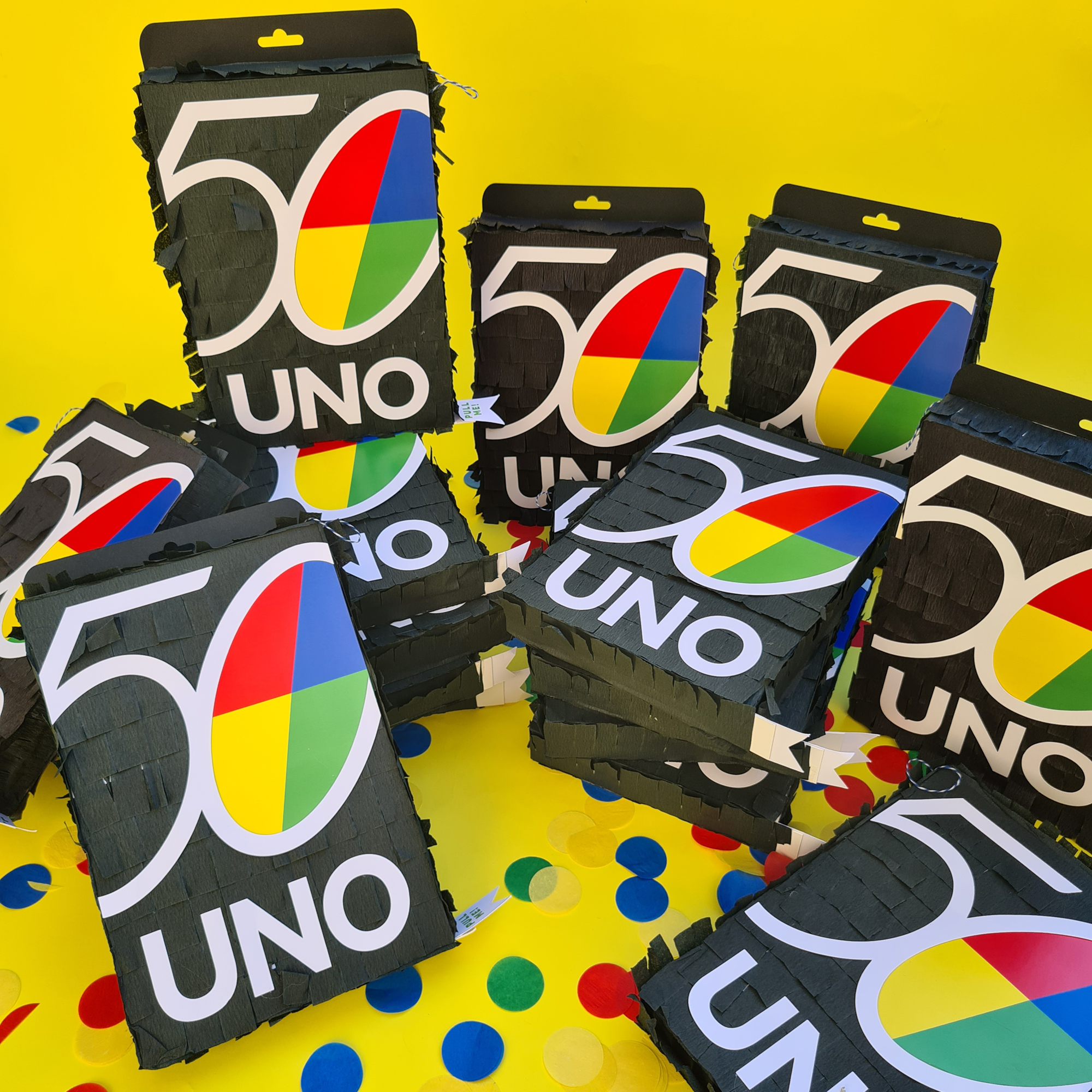 Kitiya-Palaskas-Uno-pinatas.png