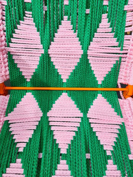 Kitiya-Palaskas-DIY-Macrame-Beach-Chair-Makeover-15_600x600.jpg