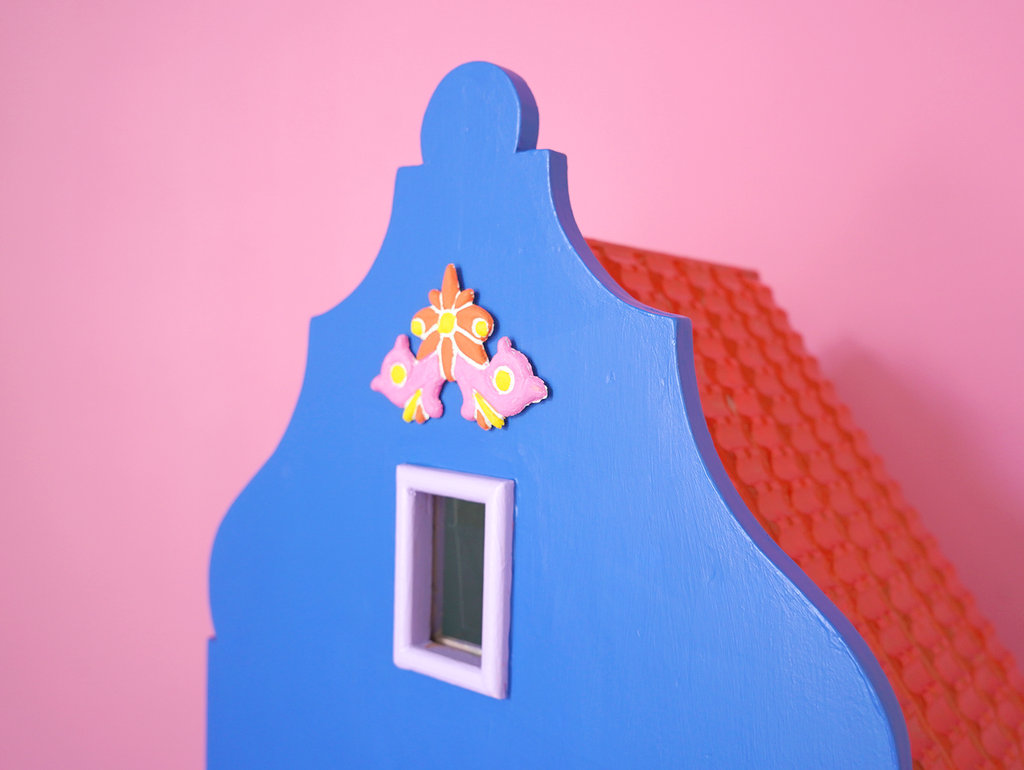 Kitiya-Palaskas-Dollhouse-7_1024x1024.png