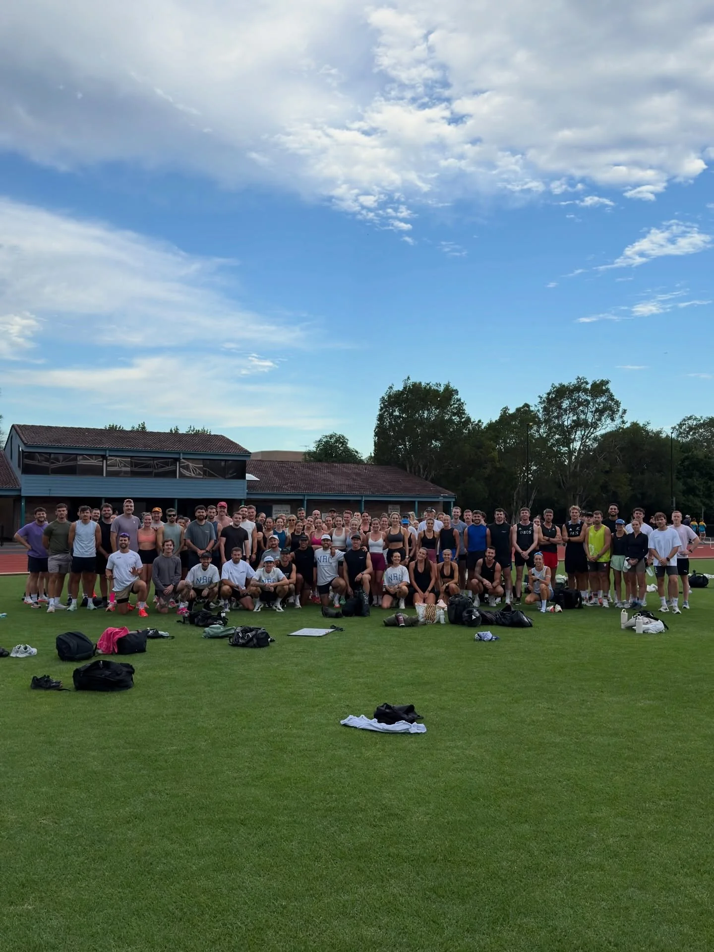 Just one big group of speedy people who love running in circles on the red carpet ⛽️