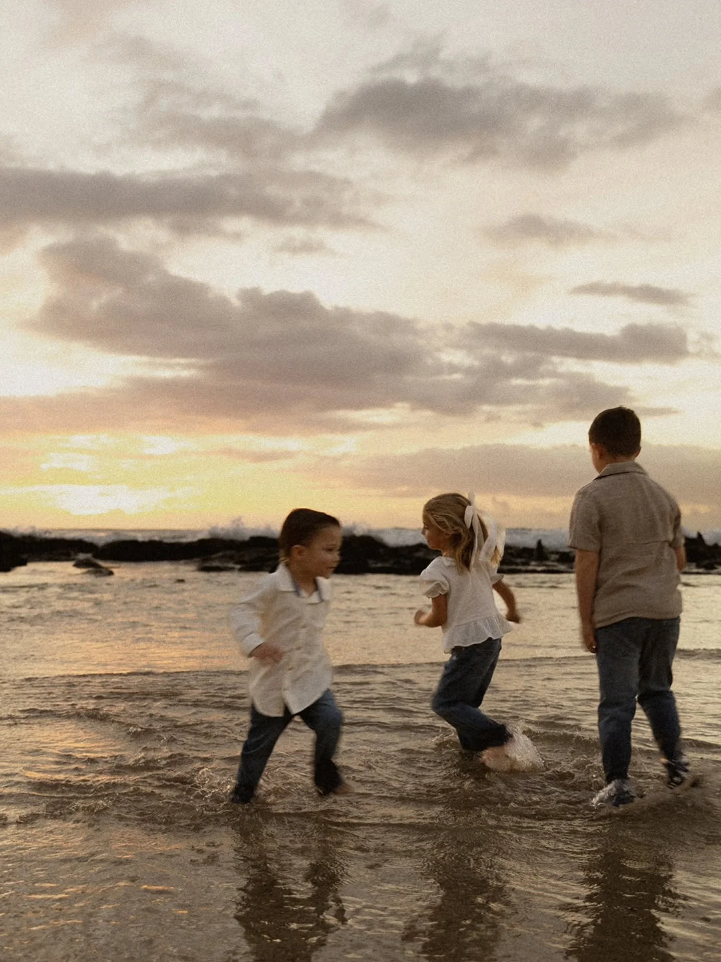 Working with me is so much more than the photos. Along with capturing your beautiful memories, I care just as much about the experience of working with me. It makes me feel good to know that my clients are comfortable and can be themselves when in fr