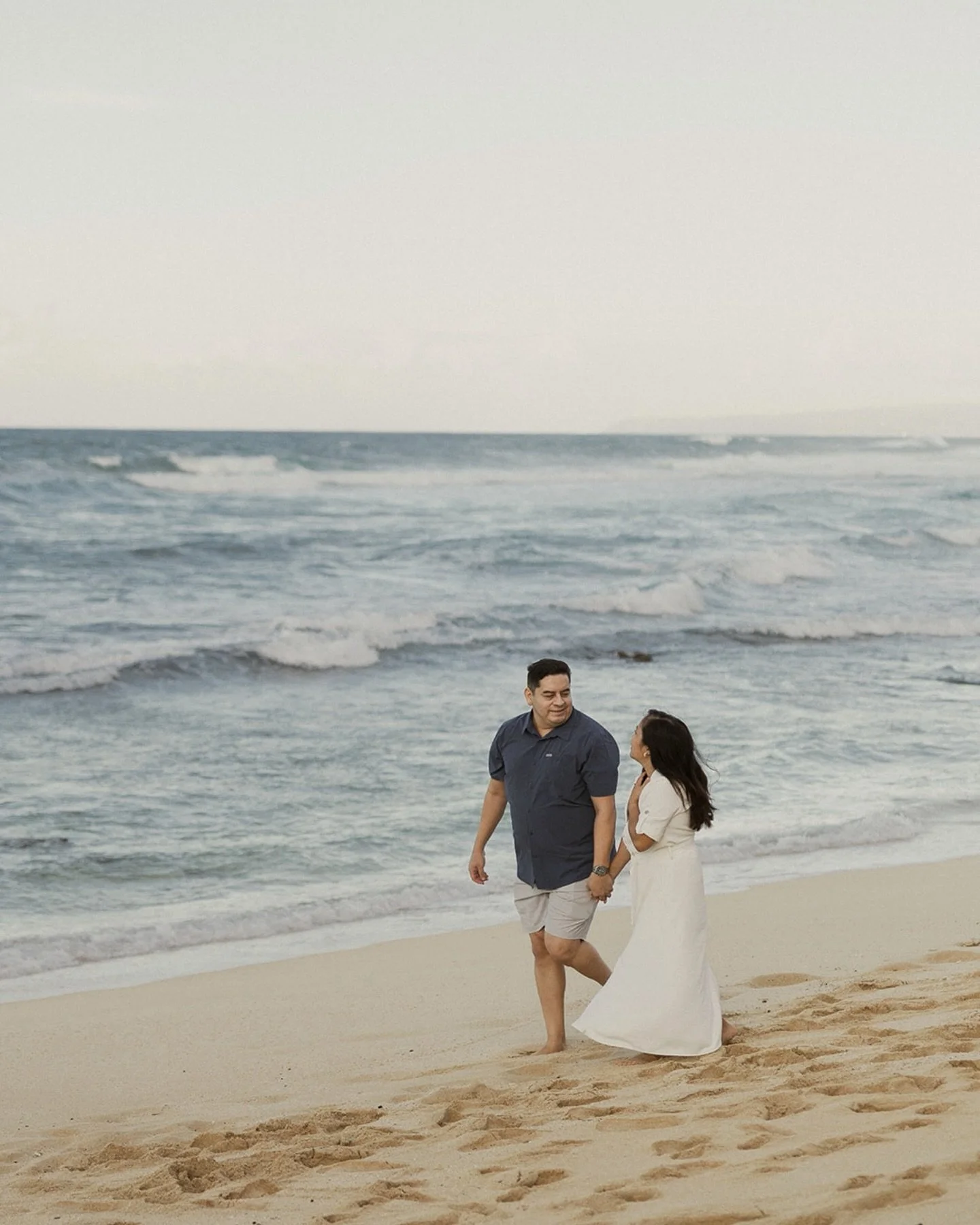 I always find my way back to the North Shore 🌊

Book your session if you haven&rsquo;t already!

oahuphotographer &bull; hawaiiphotographer &bull; familyphotographer &bull; couplesphotographer &bull; 
lifestylephotographer &bull; candidphotography &