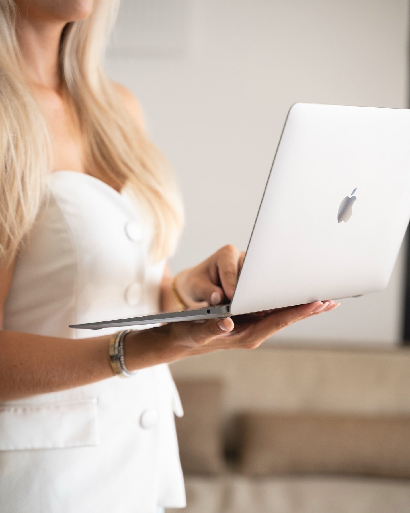 &ldquo;Ik weet niet hoe ik het zonder jou zou moeten doen.&rdquo;

Dat was onlangs het mooiste compliment dat ik kreeg. 
En eerlijk? D&aacute;&aacute;r doe ik het voor.

Als Virtual Assistant geef ik altijd 200%. Niet omdat het moet, maar omdat ik er
