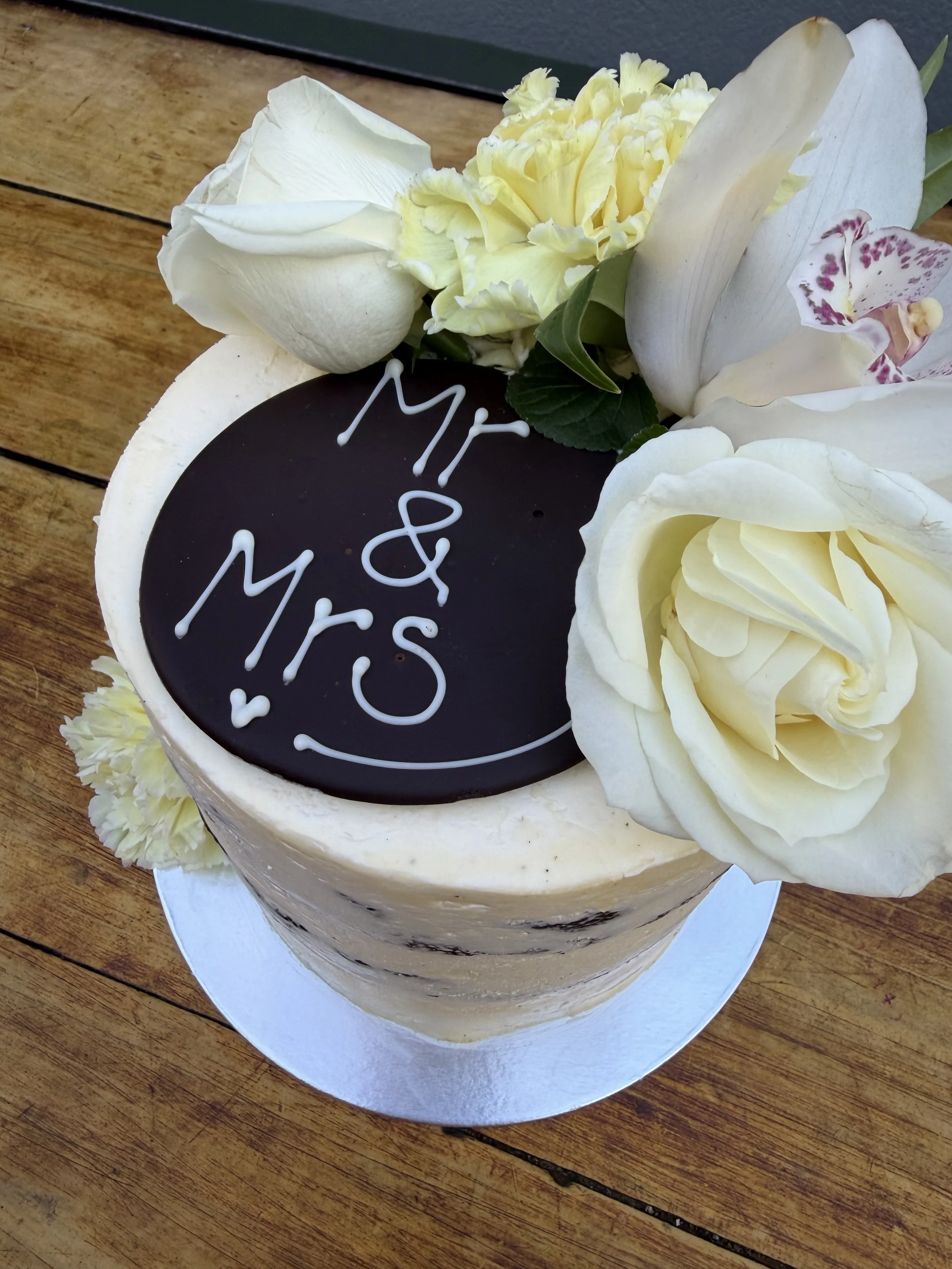 Elopement  cake.jpg