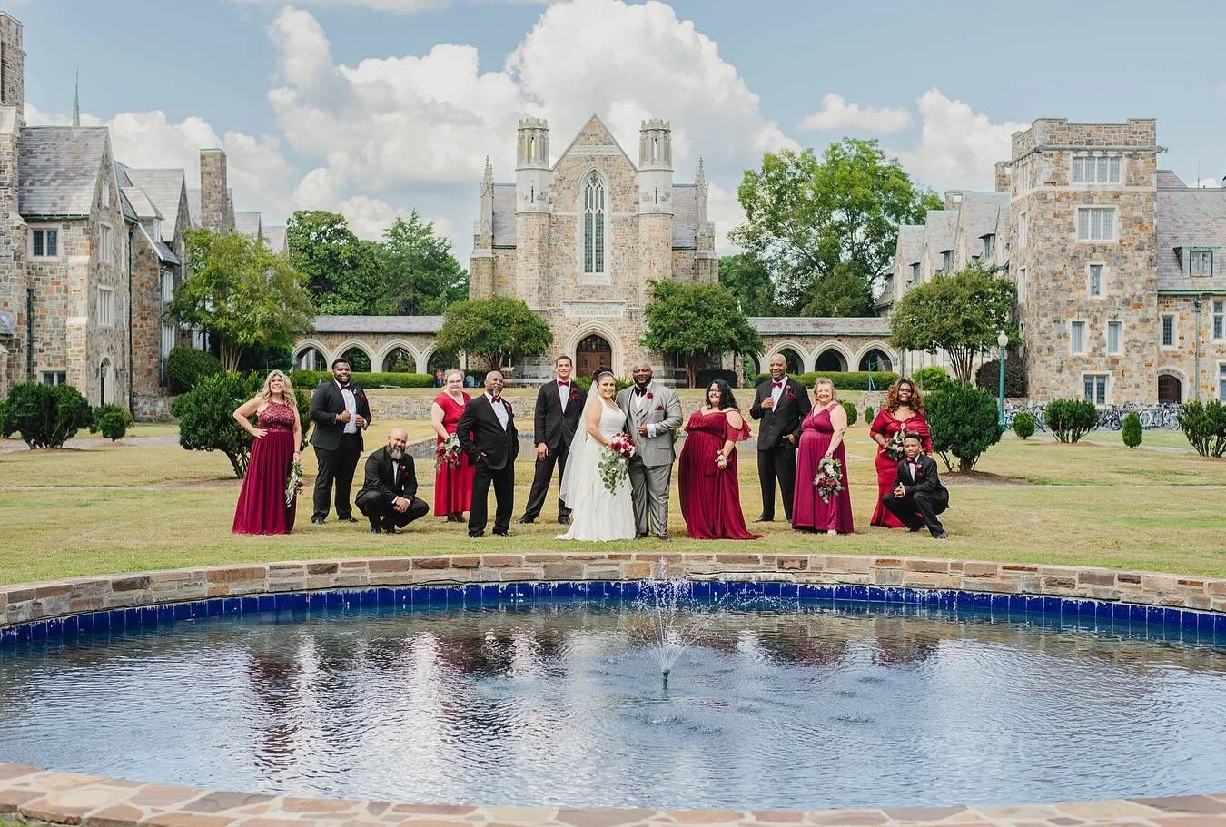 Took some inspiration from @shaunamaxphoto with the posing for the first photo of this post. Her work is incredible and you should definitely check her out! 
This bridal party was so fun to work with 🥰🌹✨🏰