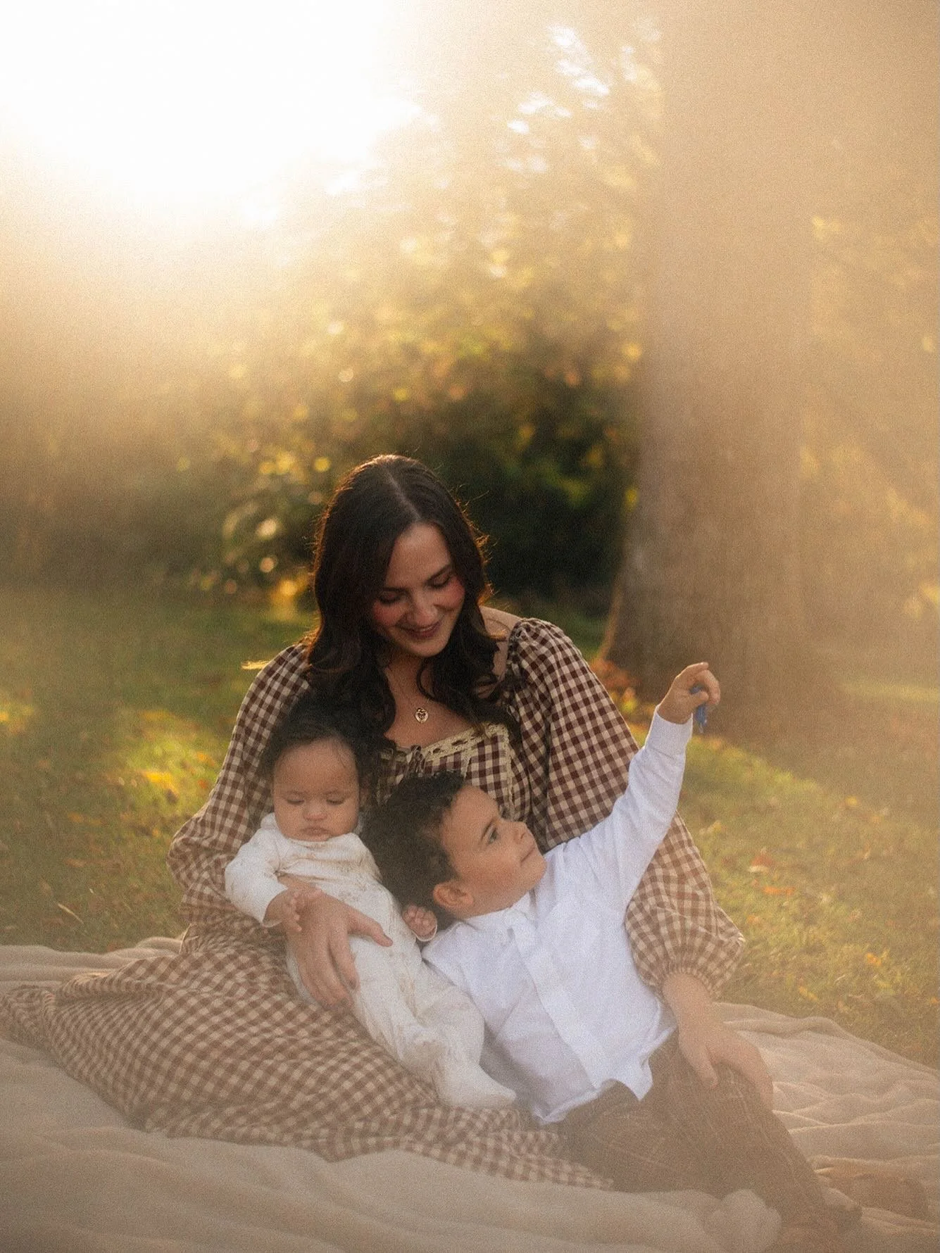 ✨COULD THE DAY HAVE BEEN MORE PERFECT?!?! ✨

For this shoot, my friend asked for a different style than what I normally do.. I think it&rsquo;s safe to say I will 100% be incorporating this technique &amp; look into more of my photos 😍

DM me to sch