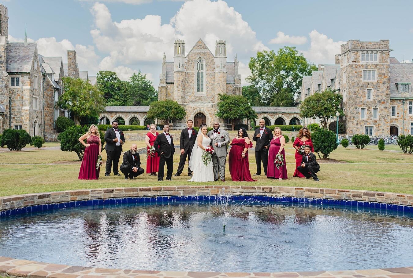 Took some inspiration from @shaunamaxphoto with the posing for the first photo of this post. Her work is incredible and you should definitely check her out! 
This bridal party was so fun to work with 🥰🌹✨🏰