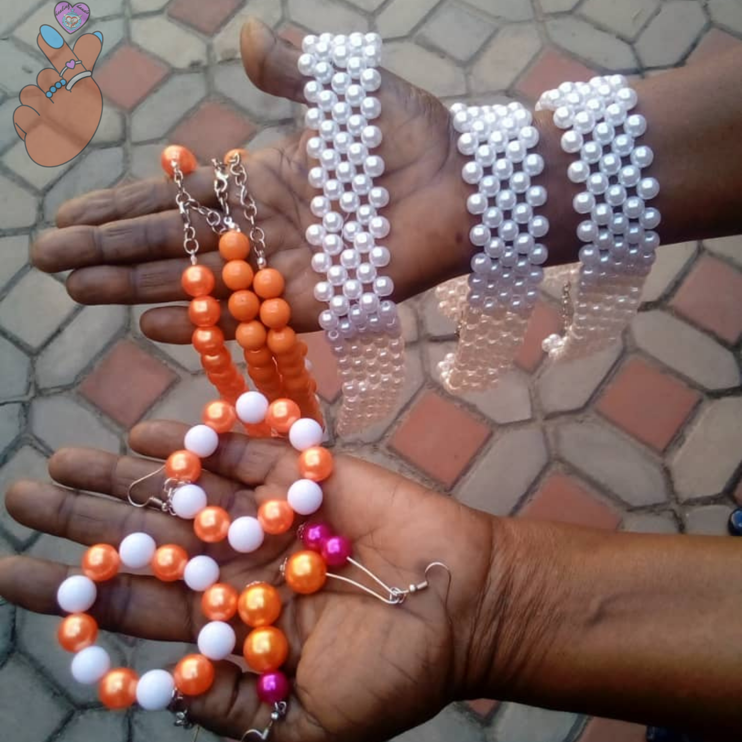 Kidole Kimoja Hakivunji Chawa