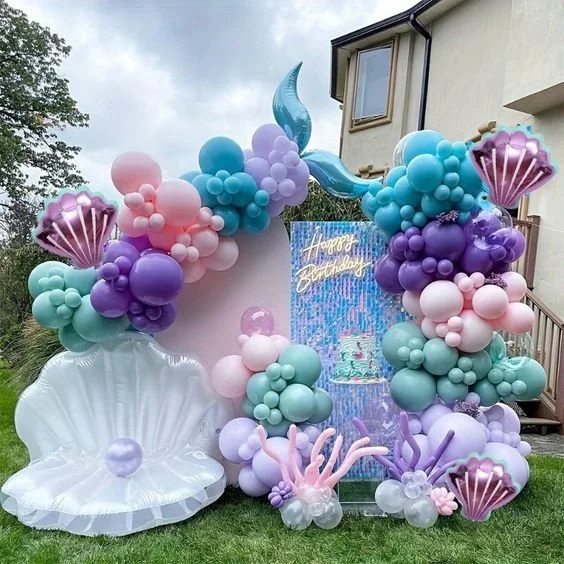 Backdrops & Balloon Arches