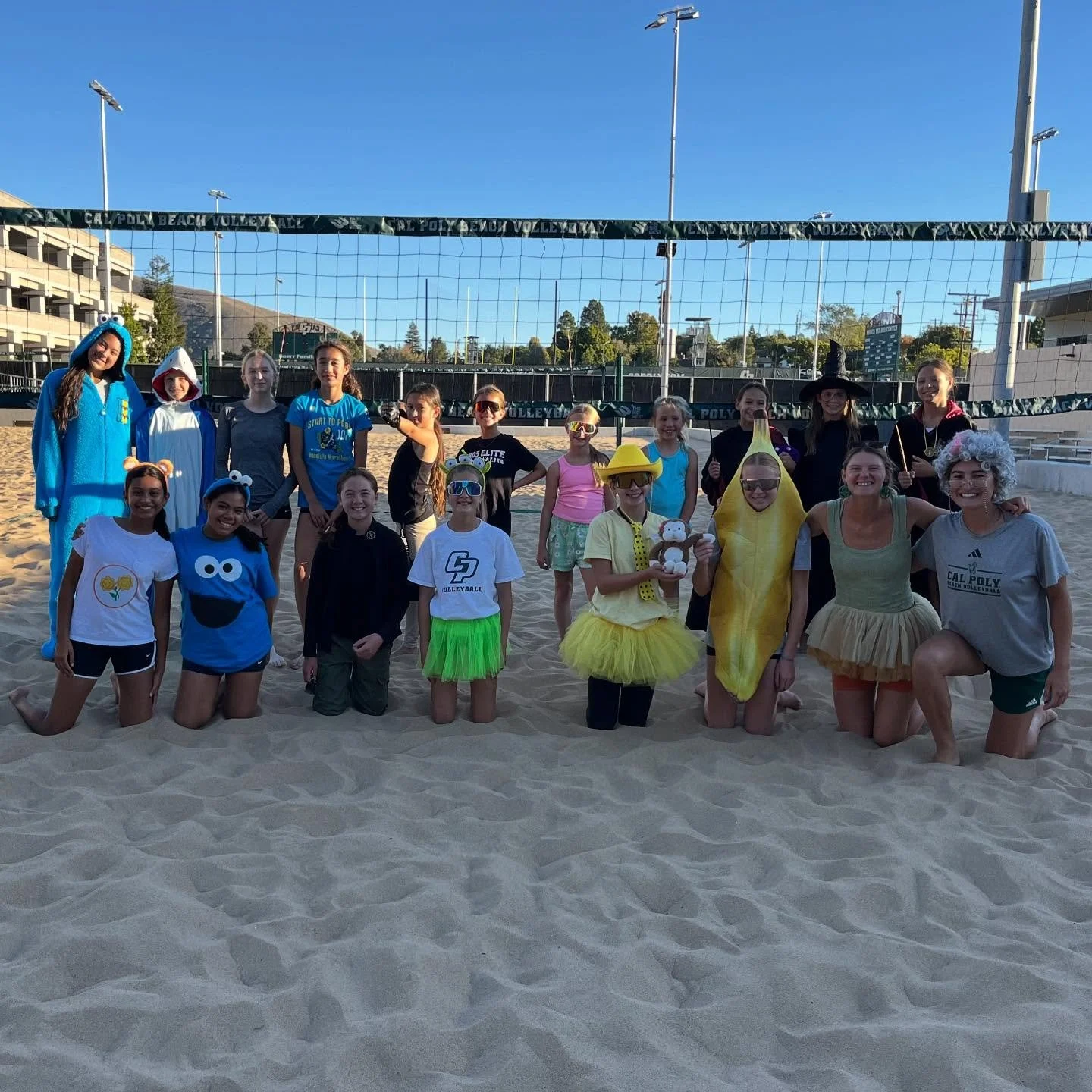 Happy Halloween 🎃 

#digdeepbeachvolleyball