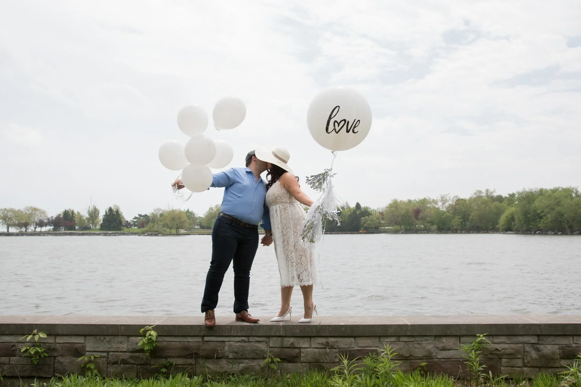 Spring is upon us! Perfect for engagement photos.
#WeddingPhotography #engagementphotos #WeddingPhotographer #WeddingPhotographerToronto #engagementshoot