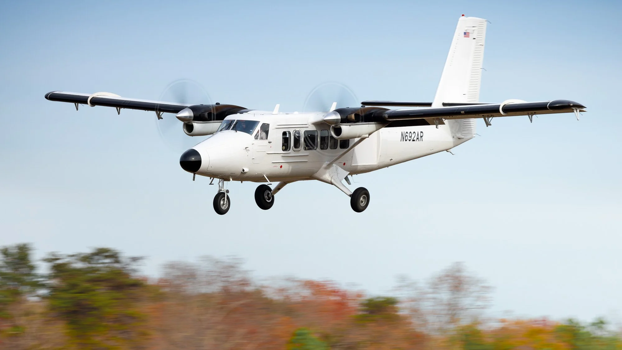 de-havilland-canada-dhc-6-300-twin-otter-n692ar-mach-x-photography.jpg