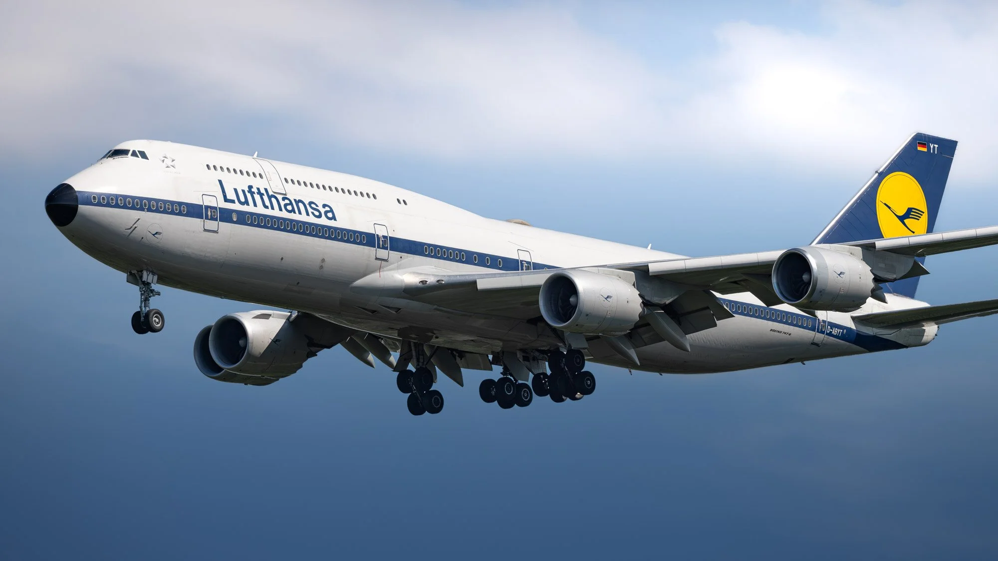 lufthansa-airlines-retro-boeing-747-dabyt-mach-x-photography.jpg