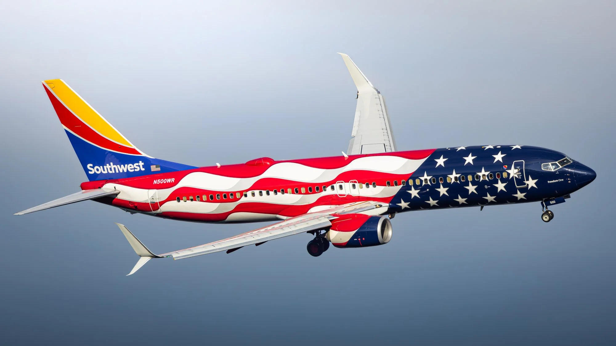 southwest-airlines-freedom-one-american-flag-boeing-737-n500wr-mach-x-photography.jpg