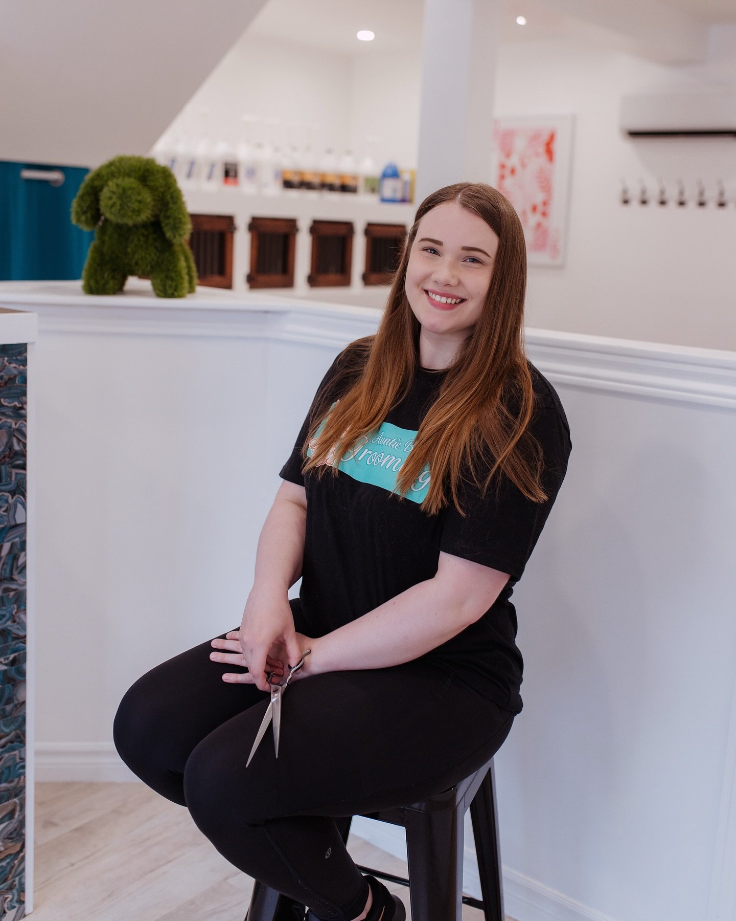 Meet Auntie Haley! 🤩

We&rsquo;re wagging with excitement to welcome Haley to the team! 🐾 With over 4 years of grooming experience and a heart full of love for dogs, she&rsquo;s already winning over tails and hearts.🥰

Haley&rsquo;s all about maki