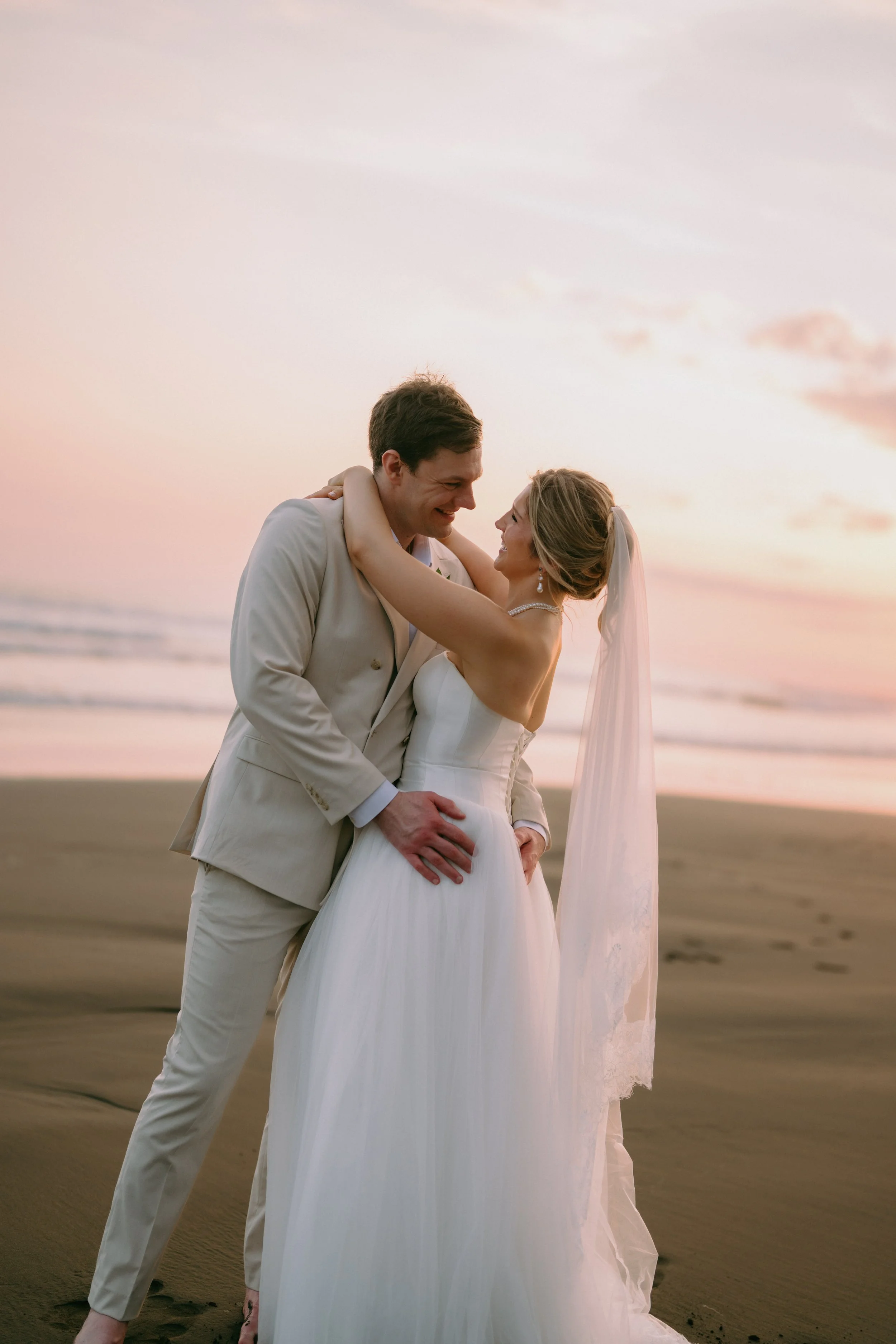 costa rica makeupartist, jaco wedding 