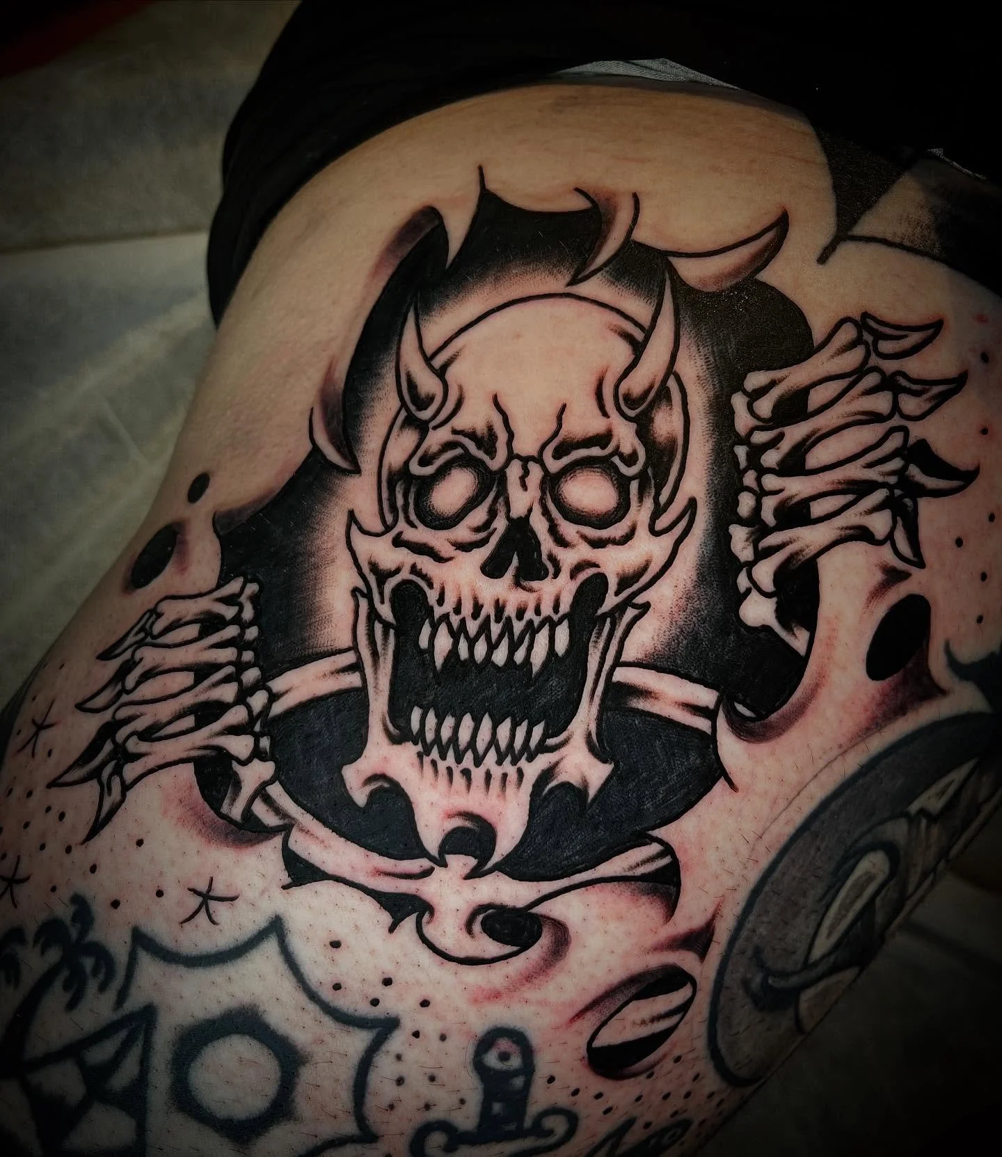 Done for mr @harleycrowell_ !

Thanks again as always 🤝 

@vintagescarecrow 
📍890 port road, Woodville south 

#tattoo #tradtattoo #traditionaltattoo #traditional #flash #flashtattoo 
#adelaideartist #southaustralia#adelaidetattoos #adelaide  #wine