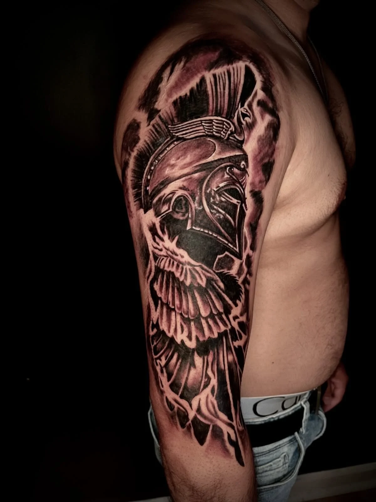 Spartan done recently! 

Loving realism at the moment!

@vintagescarecrow 

#tattoo #adelaidetattoos #realismtattoo #blackandgreytattoo #spartantattoo