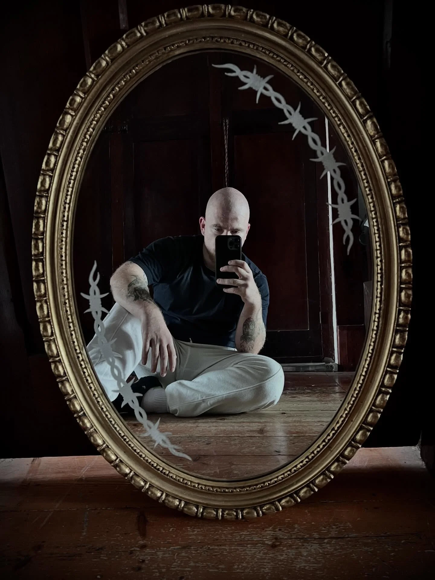 ⚔️ MIRROR AVAILABLE ⚔️
Afterpay ✅ 
$199 (down from $300) available on my store PICK UP ONLY 

@vintagescarecrow 

#barbedwire #mirrorengraving #adelaideartist #tattooartist #mirrorart