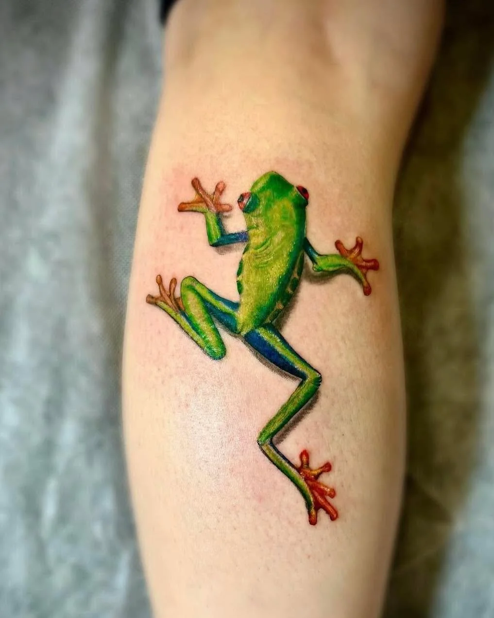 Happy St Patrick&rsquo;s Day everyone! ☘️ Unfortunately we don&rsquo;t have a collection of St Paddy&rsquo;s Day tattoos.. yet 👀 But to celebrate please swipe through and enjoy some of our fave green tattoos from the last lil while! 

DM to book in 