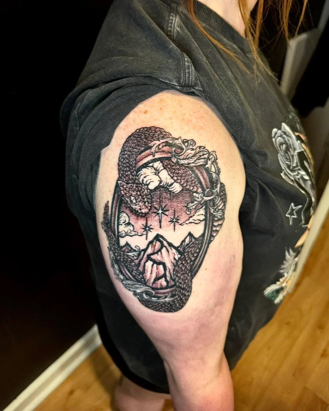 Another very cool piece that @saturnine_ttt has done recently 🫶 There has been some super unique designs coming out of Sam&rsquo;s room lately and we are so here for it! 

Send him a DM to book in and see what he can do with your ideas! 🫶

#tattoo 