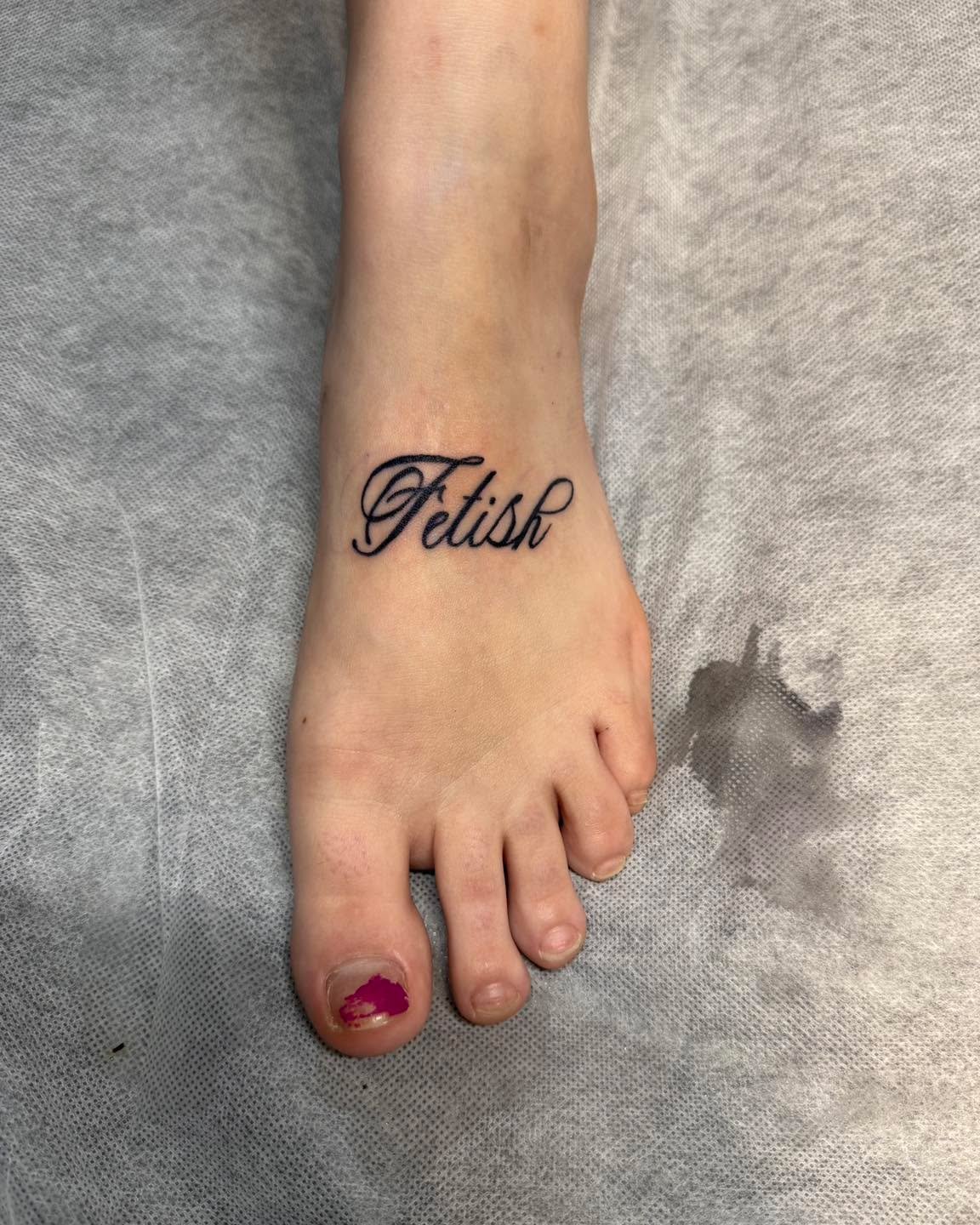 We feel like this one by @saturnine_ttt really doesn&rsquo;t need a caption 👀

DM to book in and this could be you! 🦶

#tattoo #tattoos #tattooartist #adelaidetattooartist #adelaidetattoos #tattootherapy #tattooshop #etchingtattoo