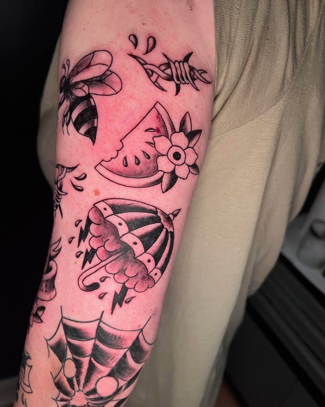 Some more additions to this insane sleeve by @lkw_tattoos 😮&zwj;💨

Liam only has two spots left between now and September, and weekends are fully booked, so send him a DM now to lock yours in before they&rsquo;re gone ❤️&zwj;🔥

#tattoo #tattooarti