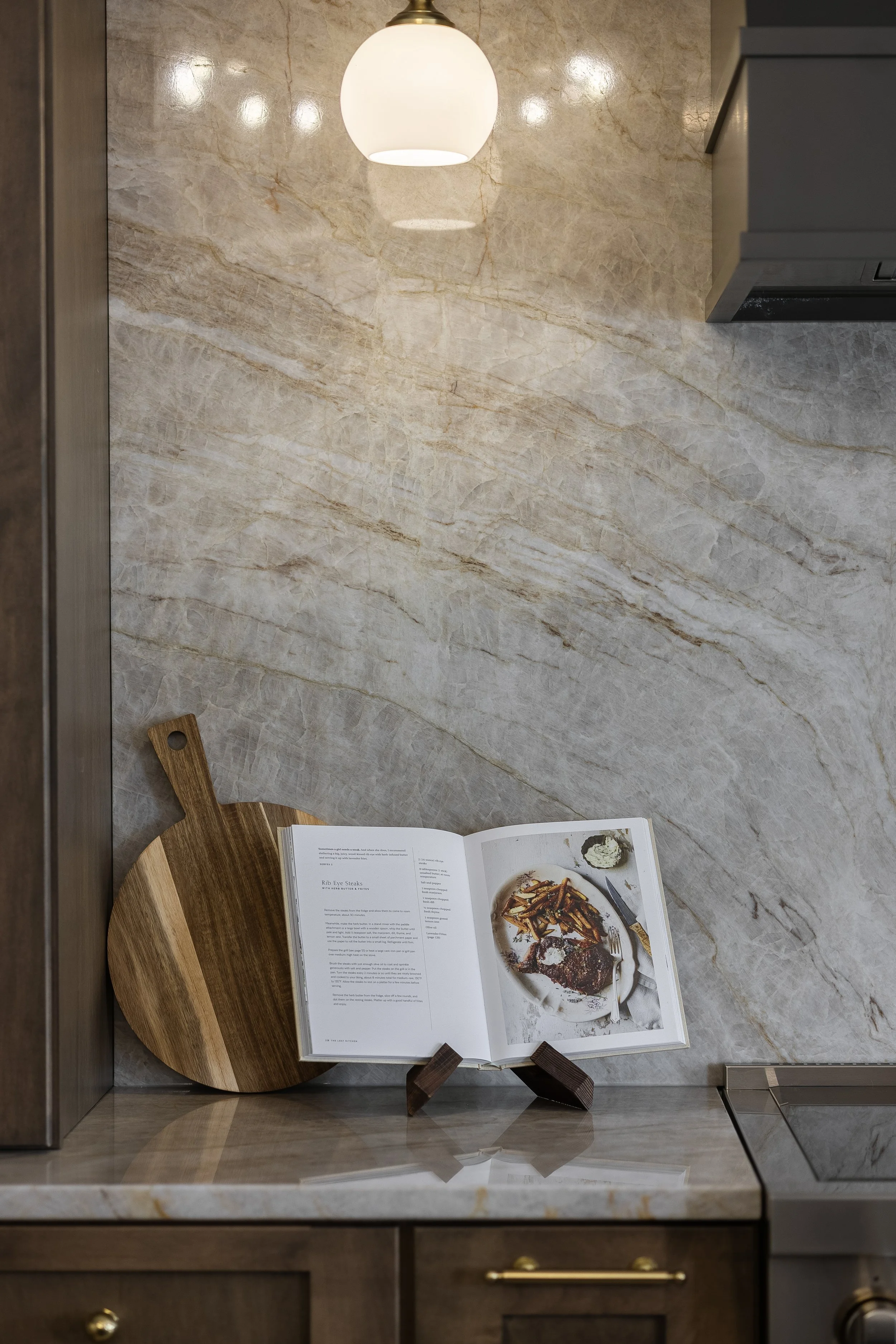 0203 140 Glyn Carin Ln-22.jpg