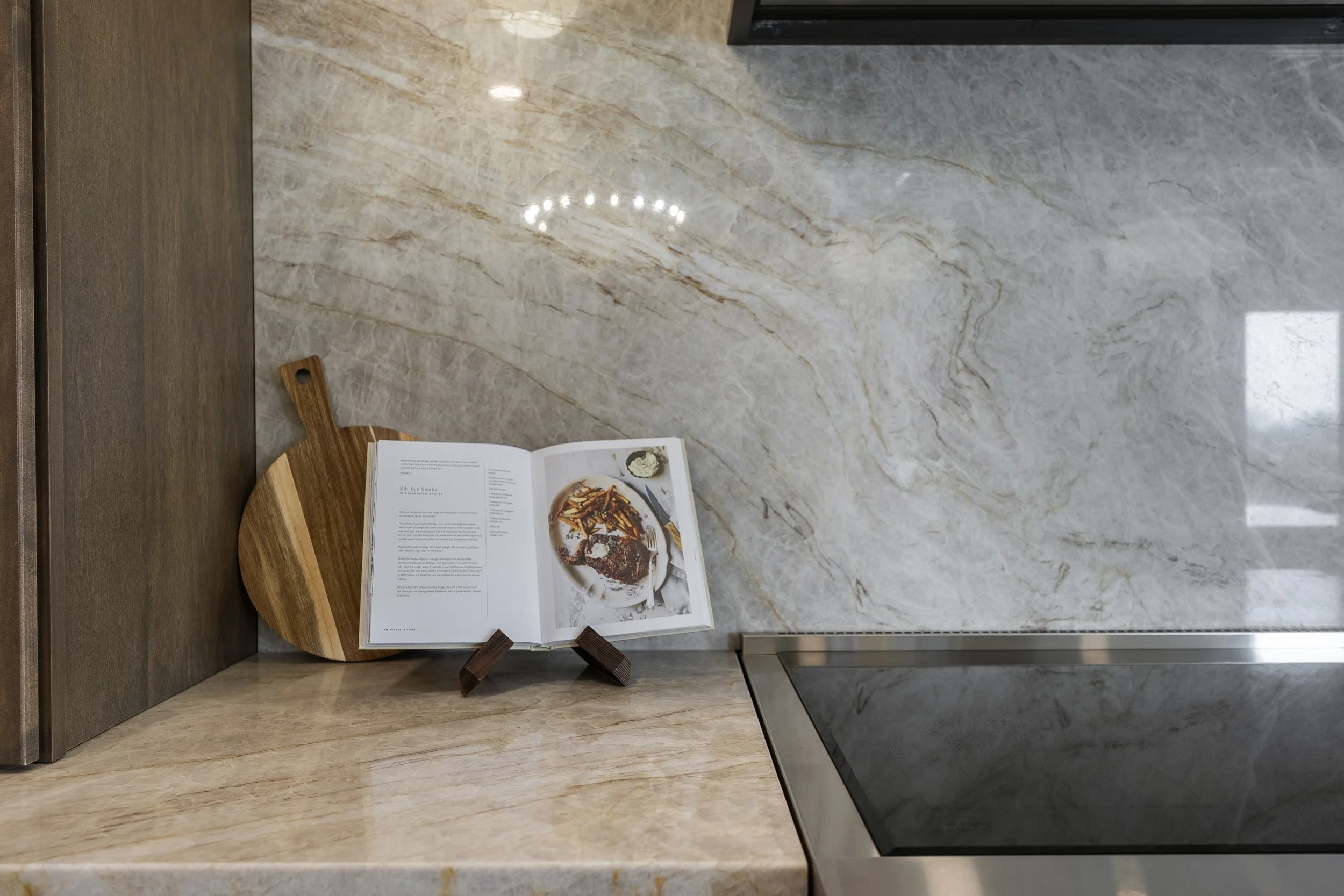 0203 140 Glyn Carin Ln-34.jpg