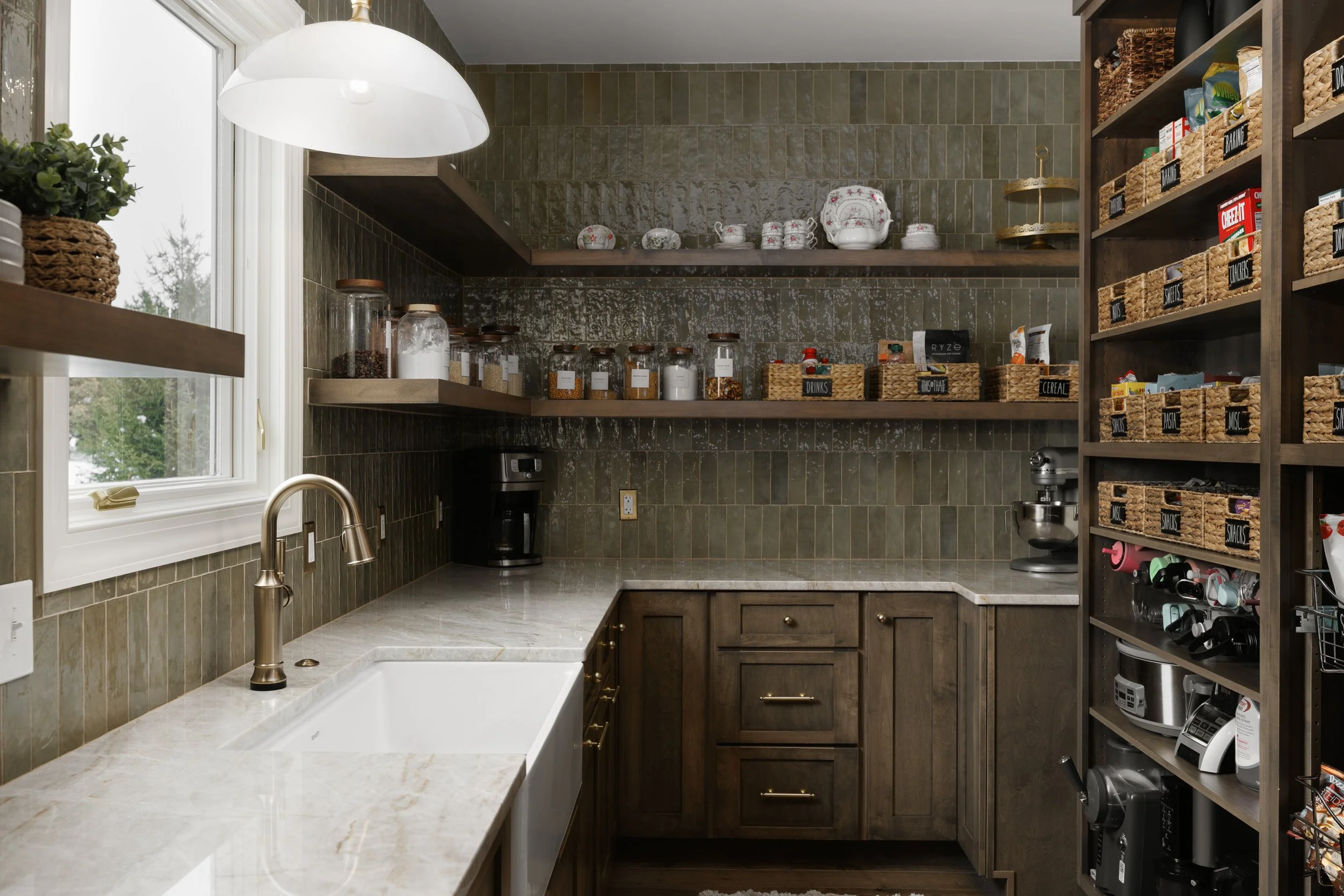 0203 140 Glyn Carin Ln-15.jpg