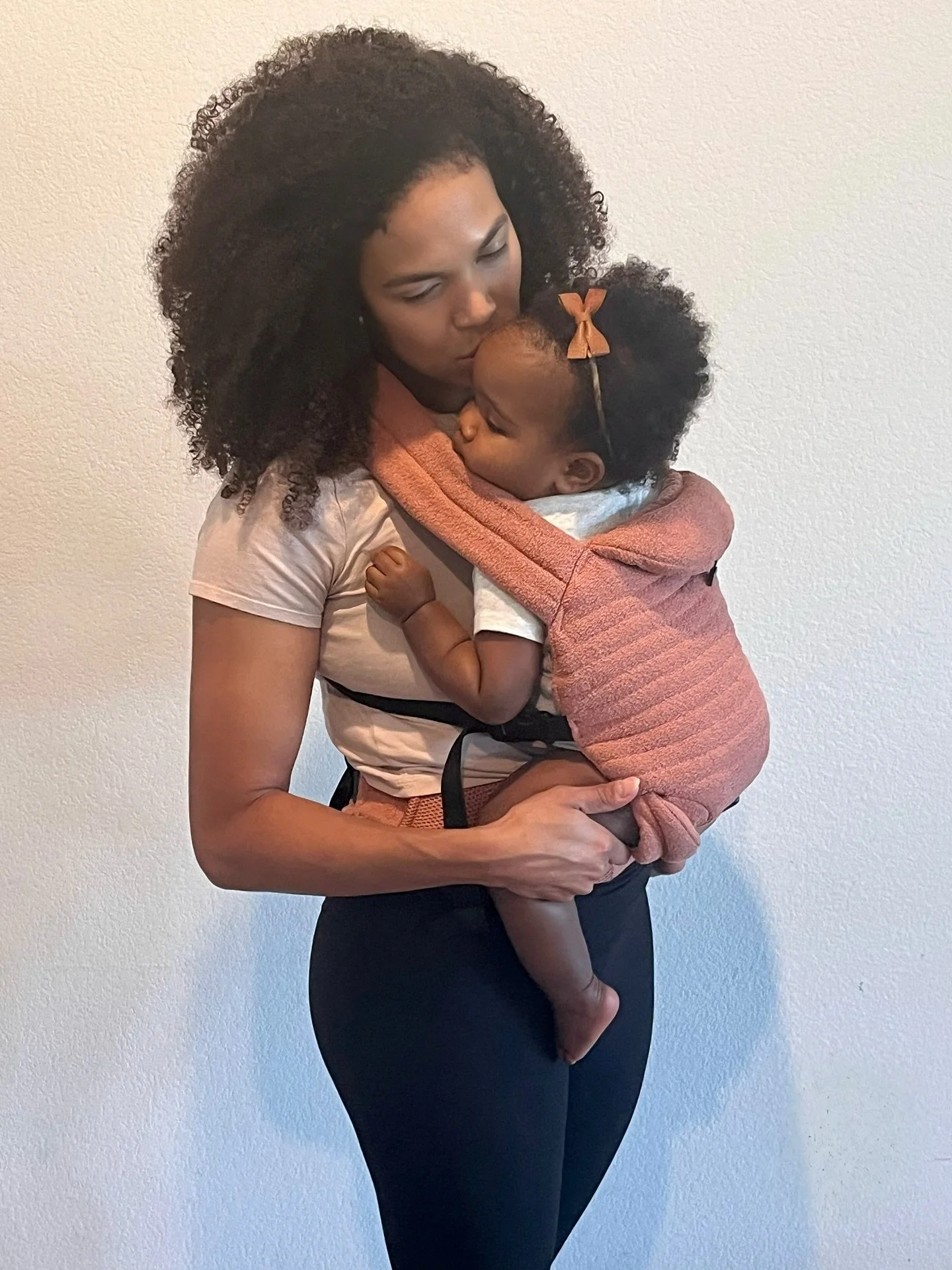Someday, it will be the last day that she climbs into this sweet carrier. The countless hours she&rsquo;s spent snuggled in here are such a precious gift. I don&rsquo;t take one second for granted. Thank you @bumpsuit for making the most perfect baby
