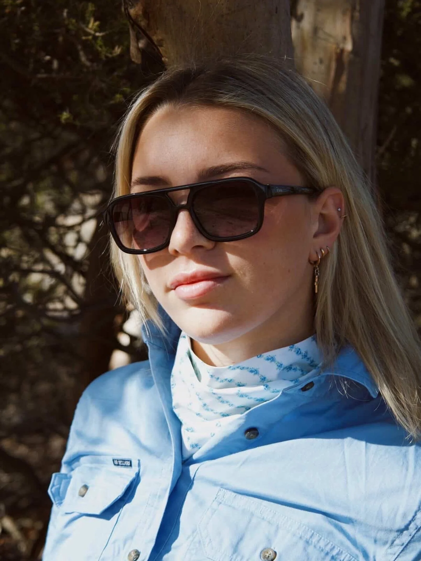 The beautiful Cleo wearing the Blue Rose Chain scarf from the Vintage Collection. @livinontheland_ @cleojefferis
