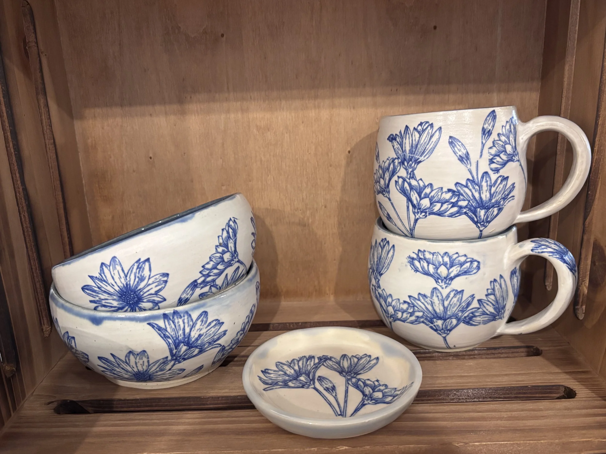 Blue Floral Mugs in Matte White