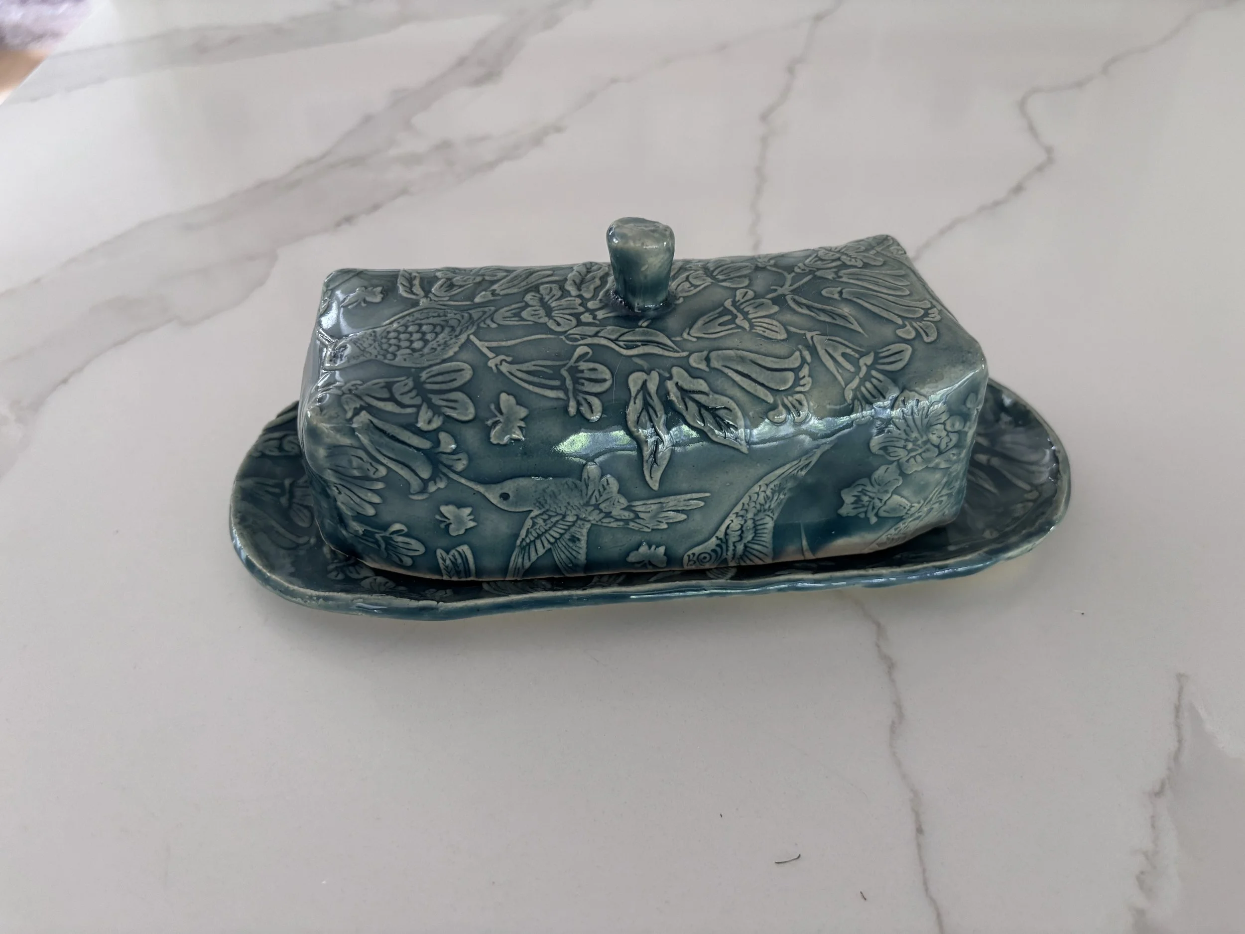Hummingbird Butter Dish in Rainforest Green