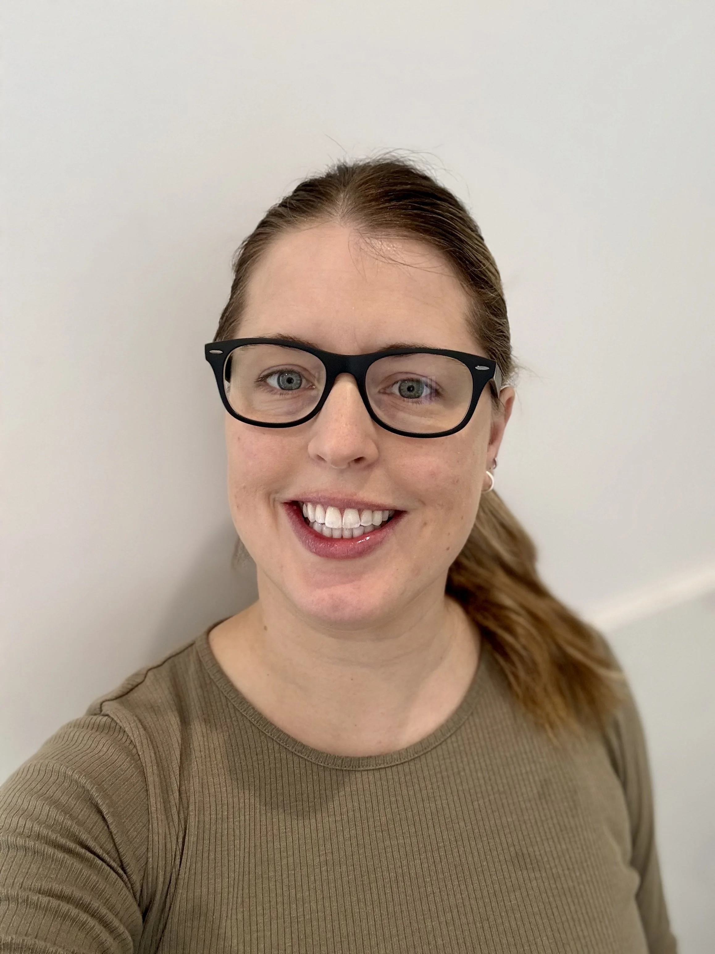 Julia Wishart (she/her)