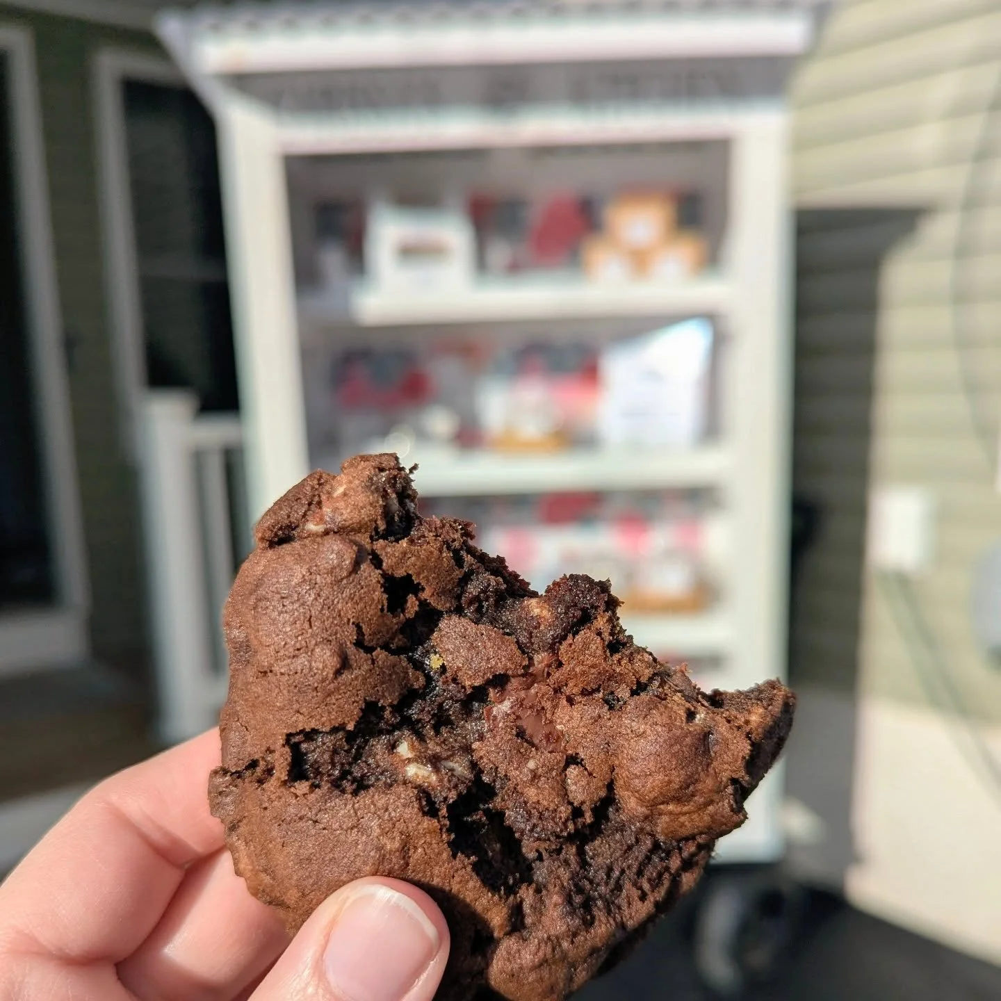 This triple chocolate espresso cookie is your sign 😏☕🍫

Be honest&hellip; you were already planning to treat yourself this weekend

Good news: I made it very easy
🍁 Maple cake
🍁 Maple sugar cookies
🍁 Cinnamon scones with maple glaze
🍪 + a full 