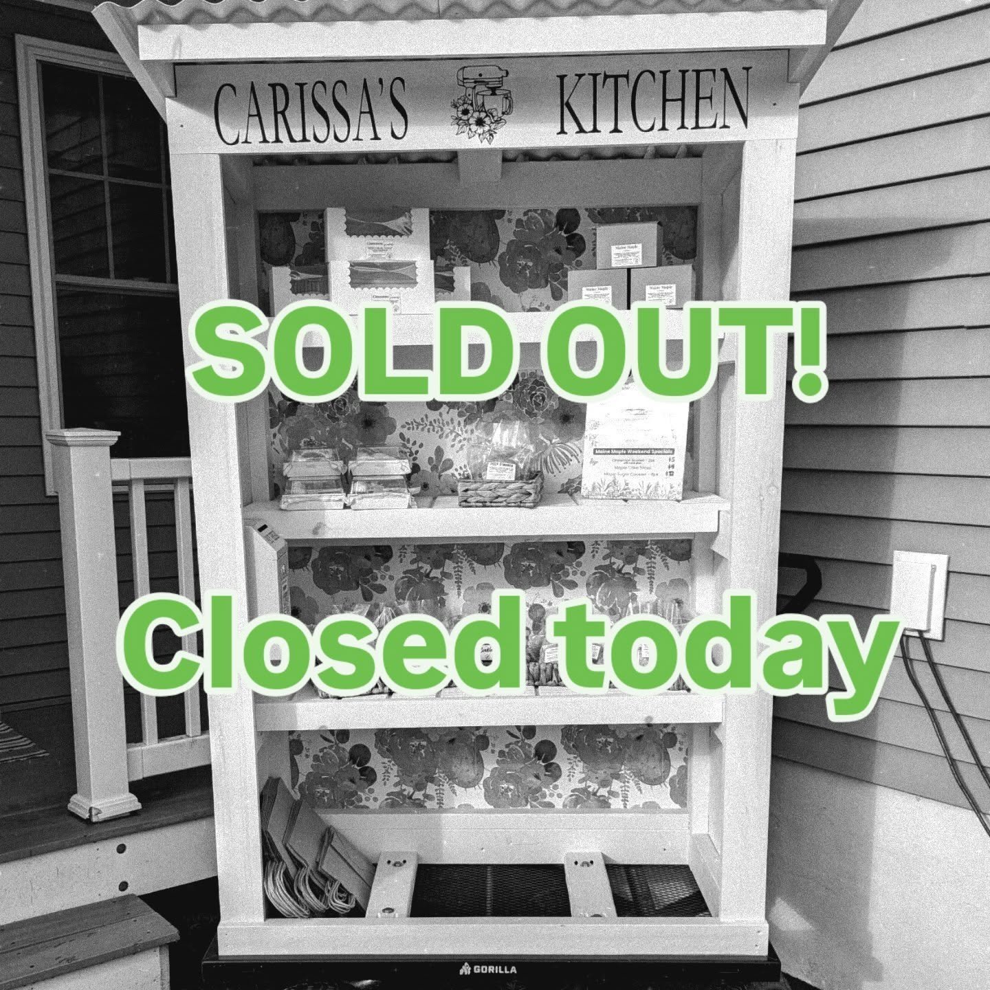 Hi friends! 🩷 

After an amazing turnout yesterday (thank you!! 🥹), I'm officially sold out of several items, and with the snowy forecast today, I'm going to keep the bakery cart closed. 

I'm so grateful for all the support this weekend, it truly 