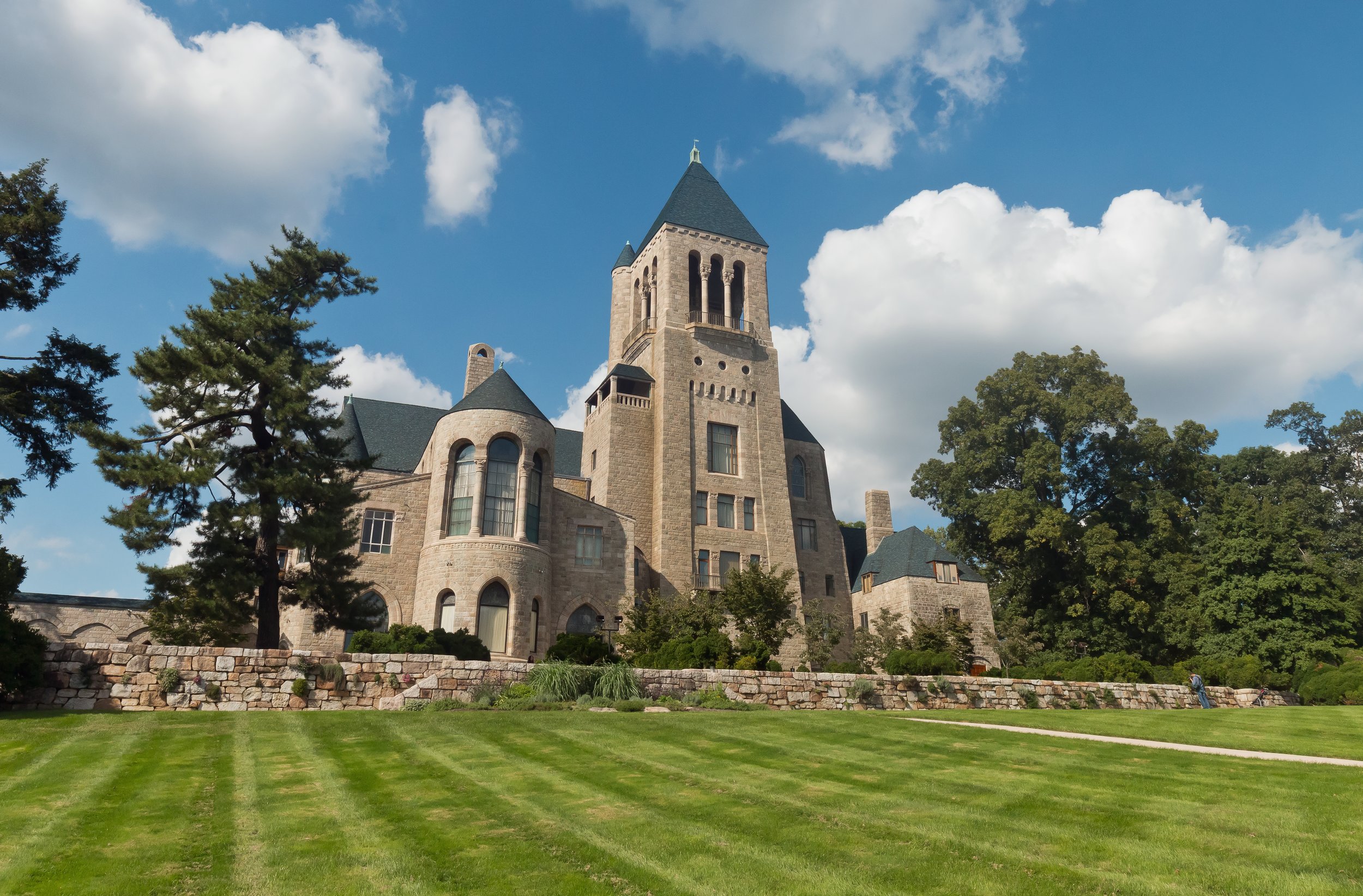 Glencairn_Museum_Front_View_Bryn_Athyn_Pennsylvania.jpg