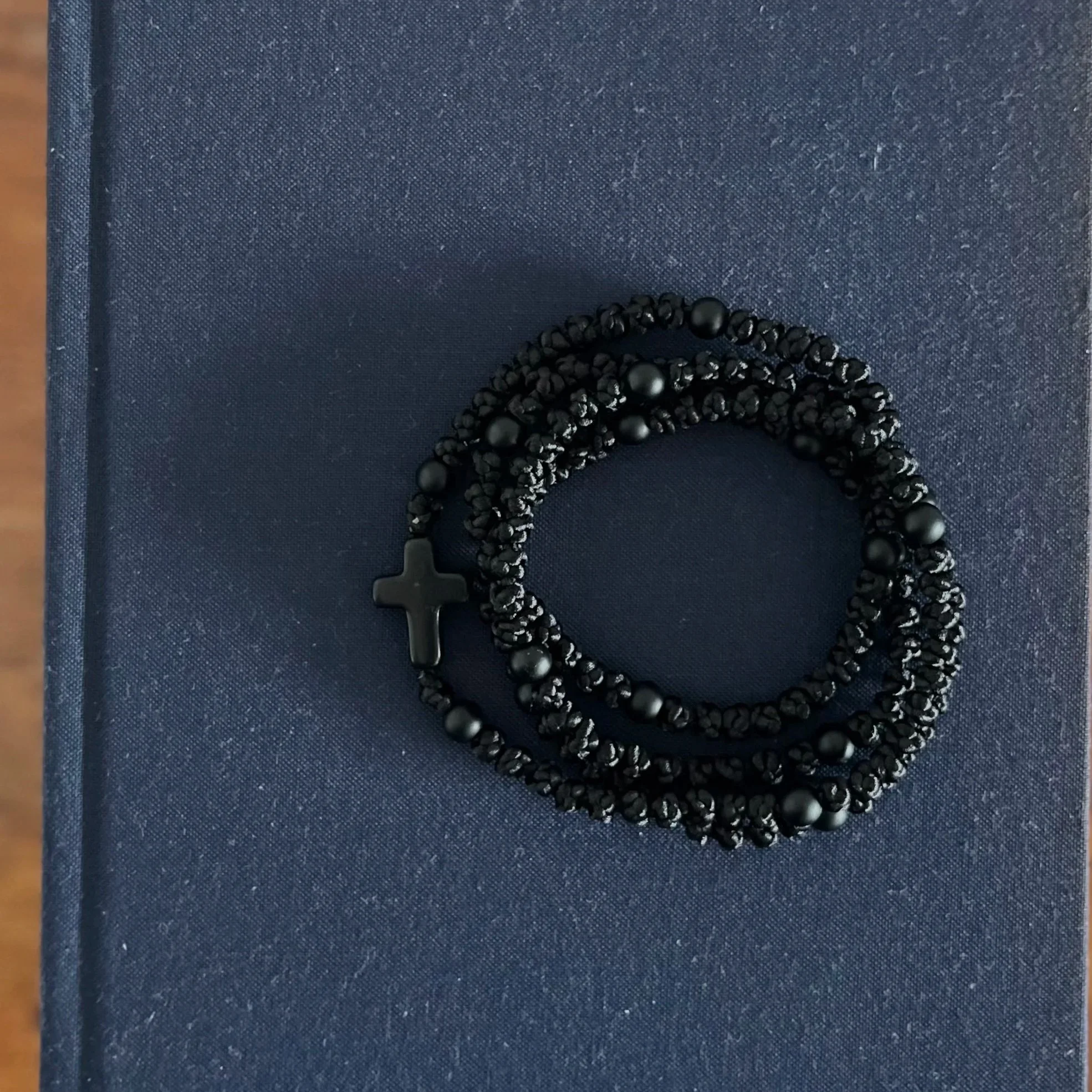 150 knot black prayer rope