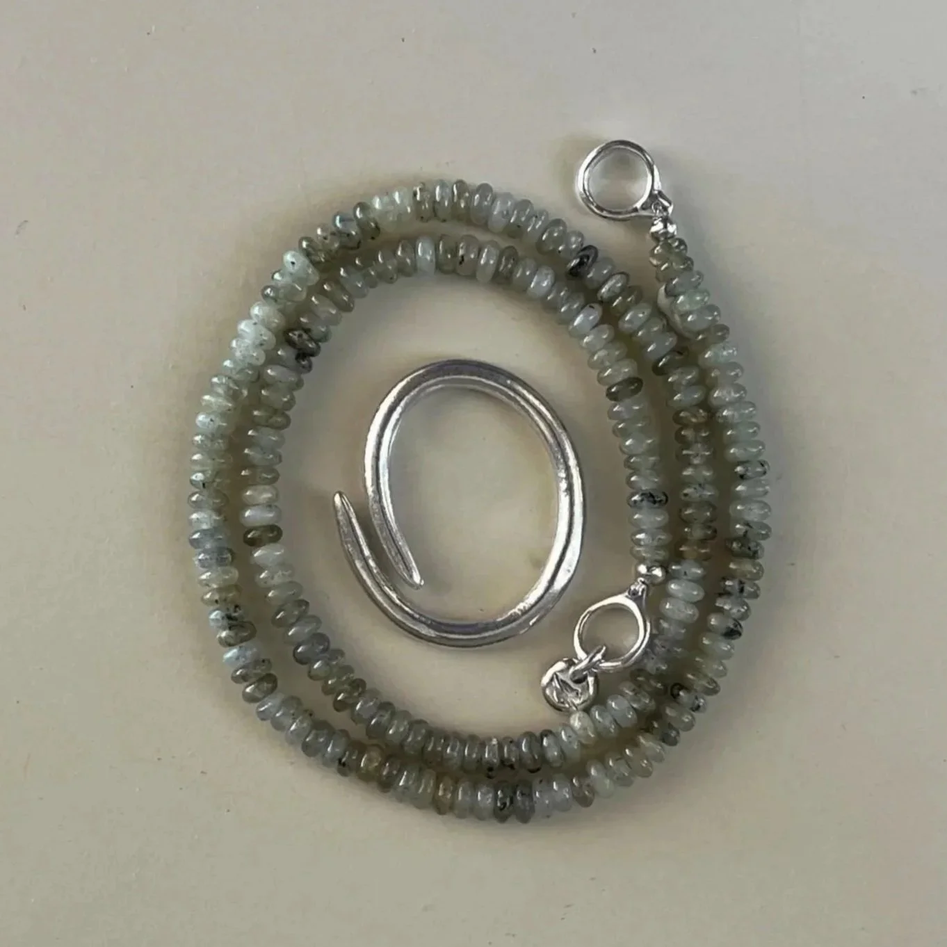 Grey Labradorite (silver)