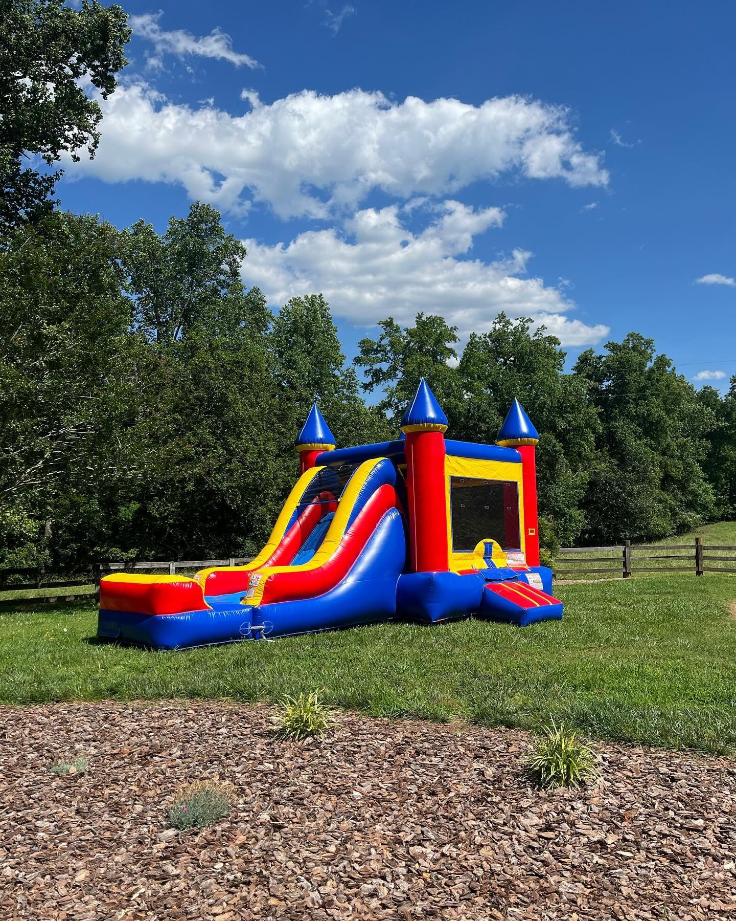 13x26x15 Combo available for rent! This unit can also be used as a wet or dry slide.