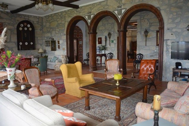 castle-fine-art-retreat-00013.jpeg