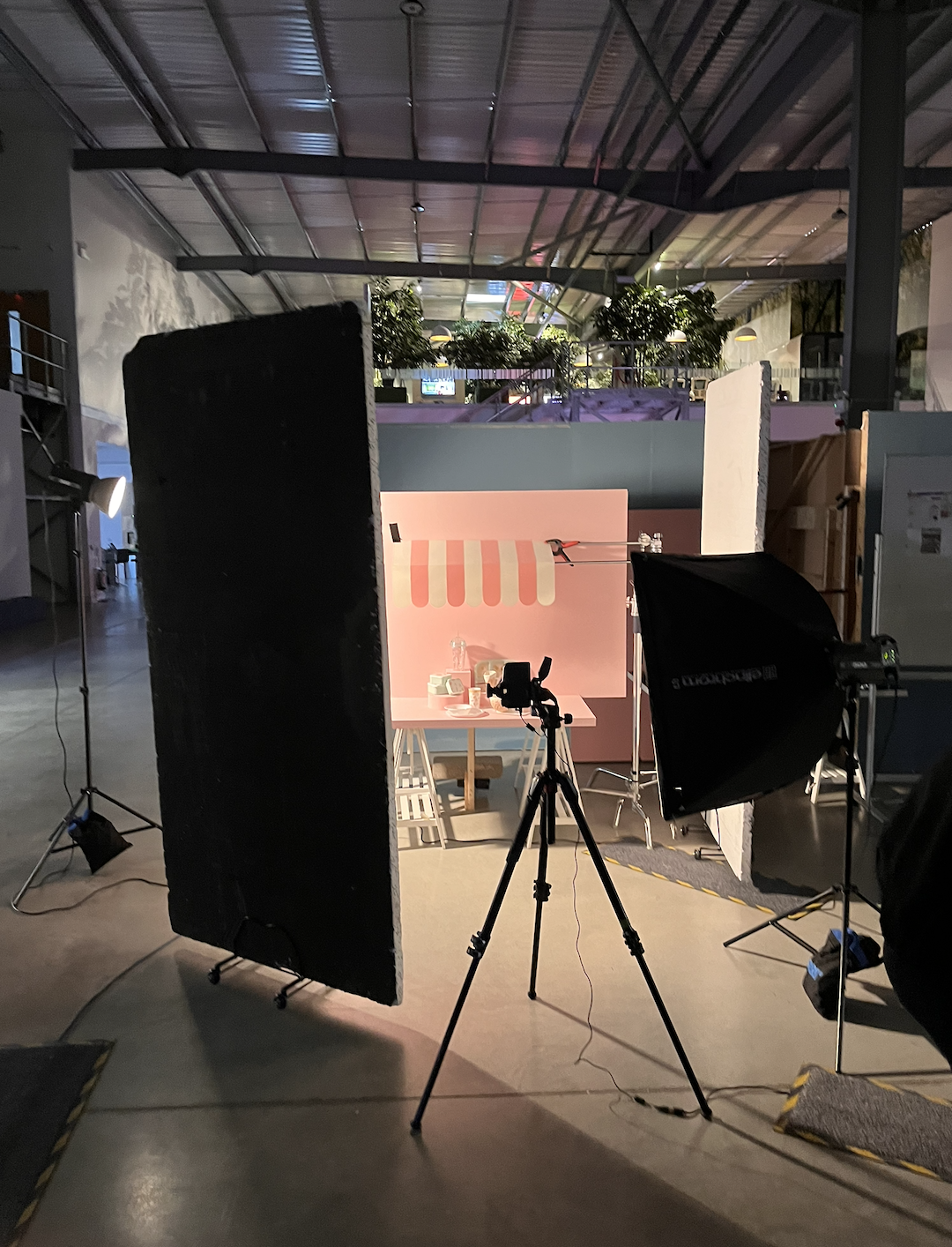 Behind the scenes 4.png