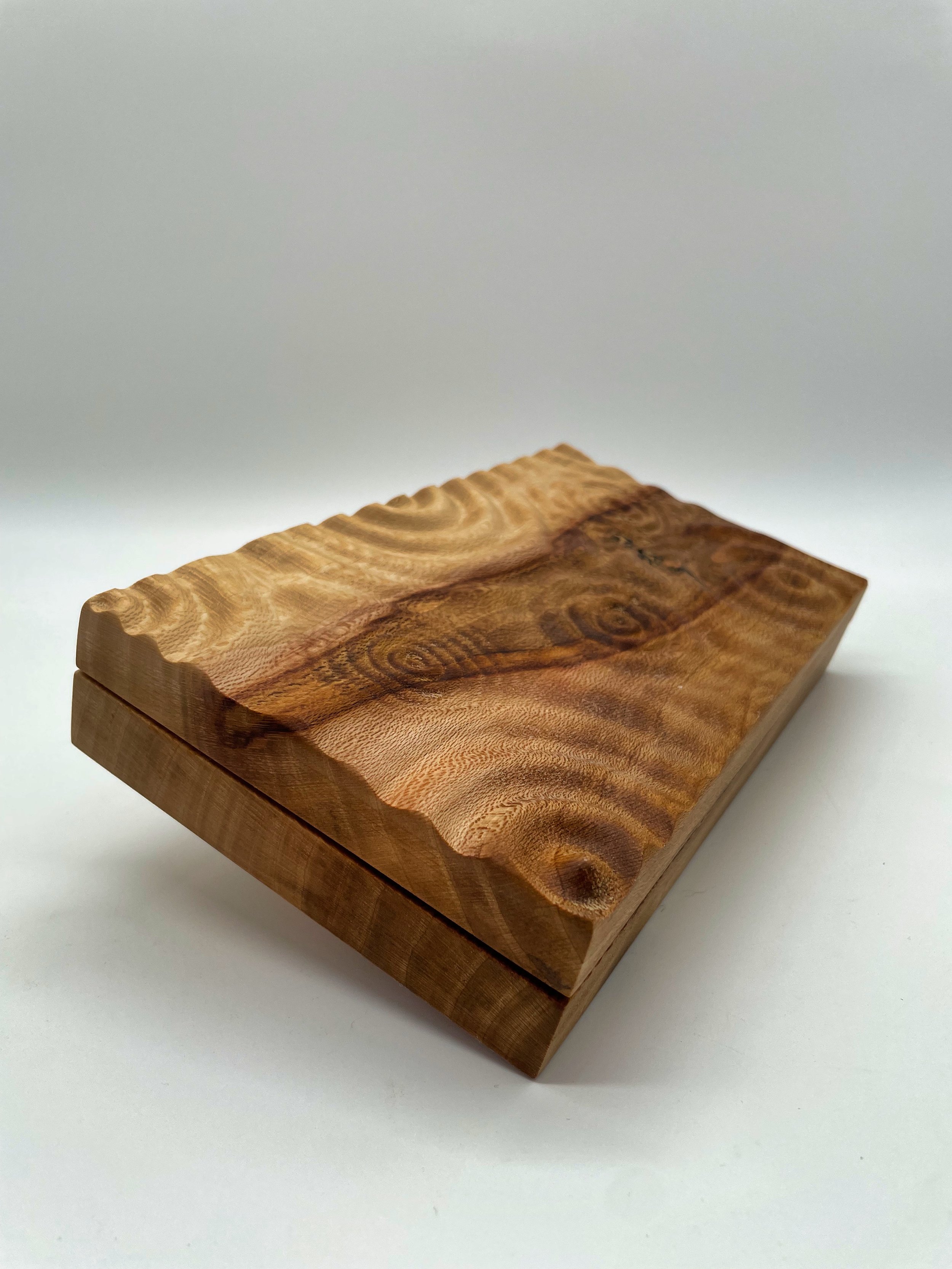 sycamore waterdrop carved hardwood card gaming case box.jpeg