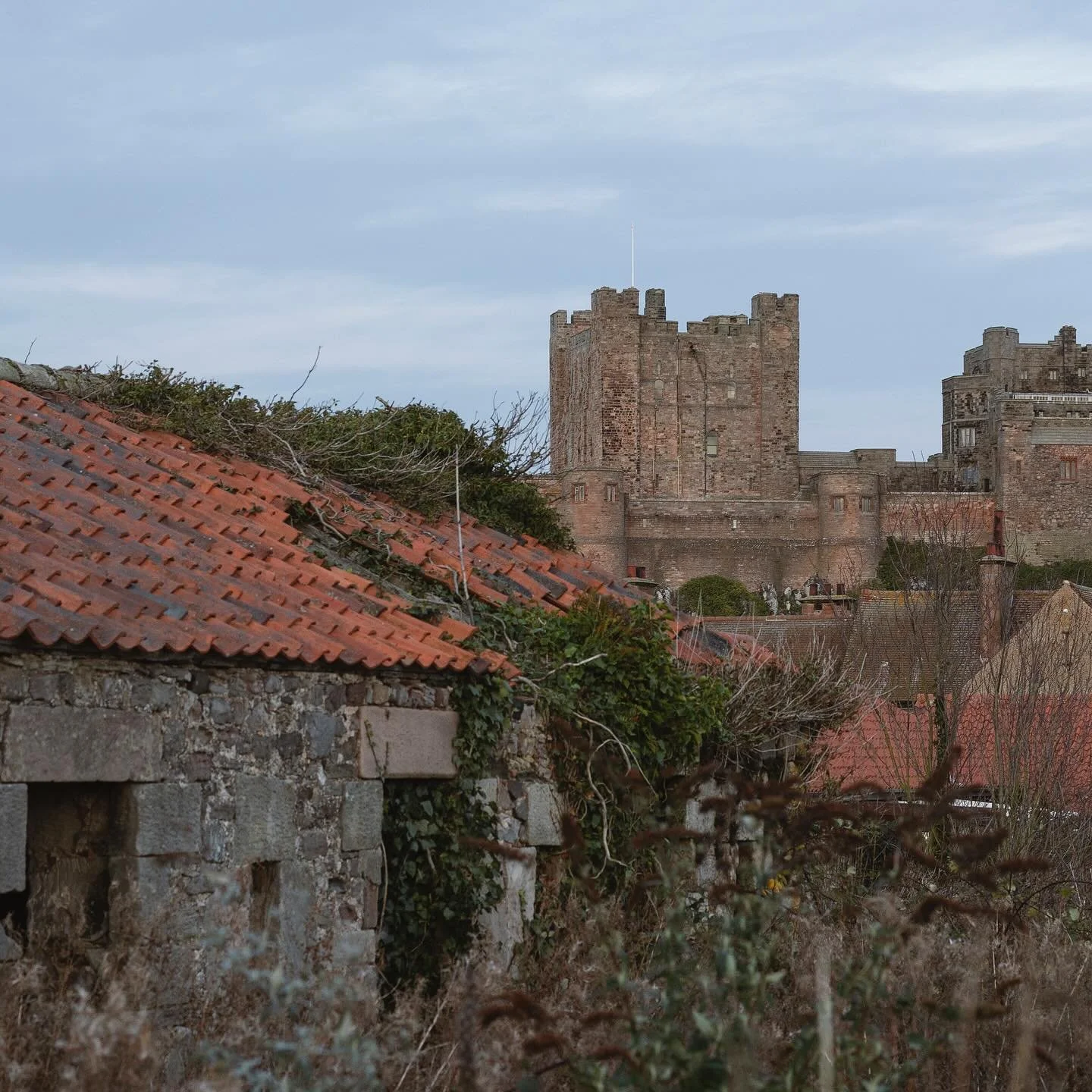#bamburgh #bamburghcastle #northumberland #northumberlandcoast #castle #castles #englishcastle #englishcastles #visitengland #travelphotography #travelphotographer