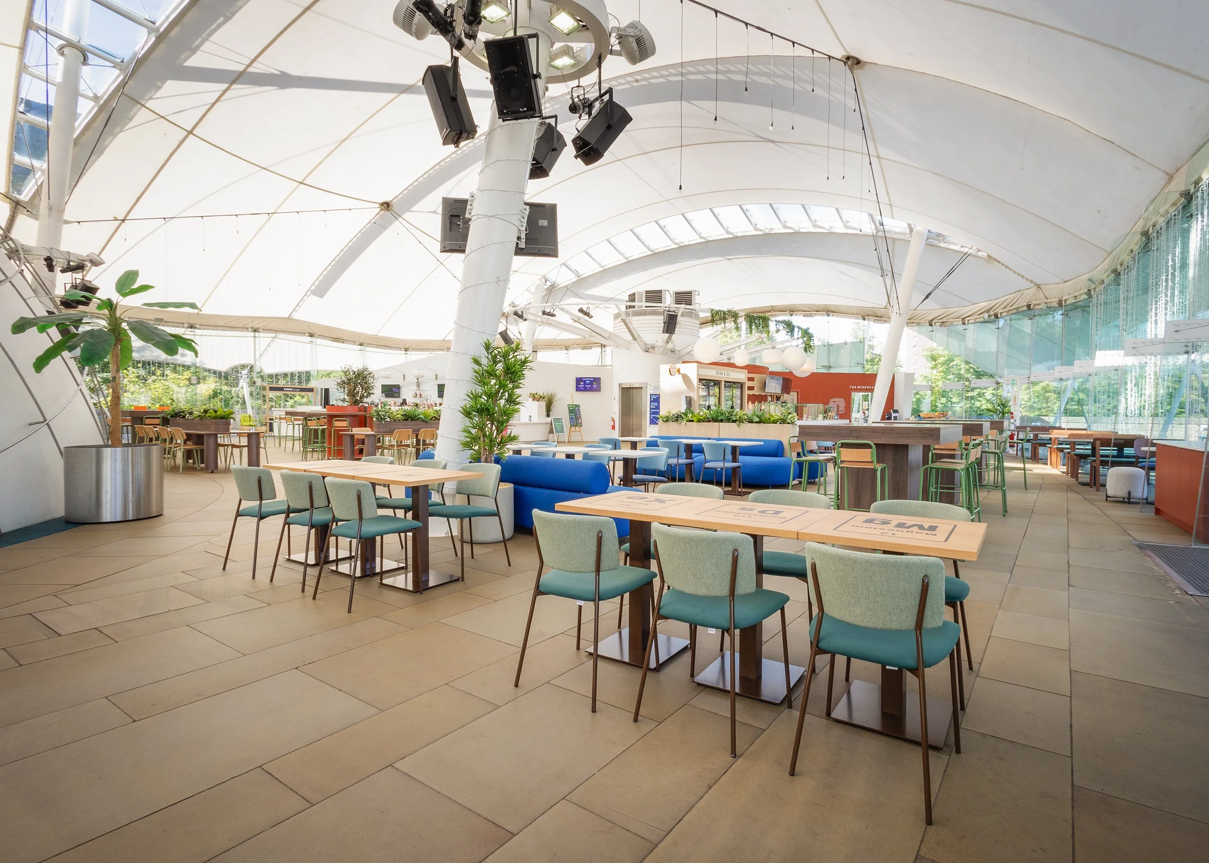 Dynamic Earth 02.jpg